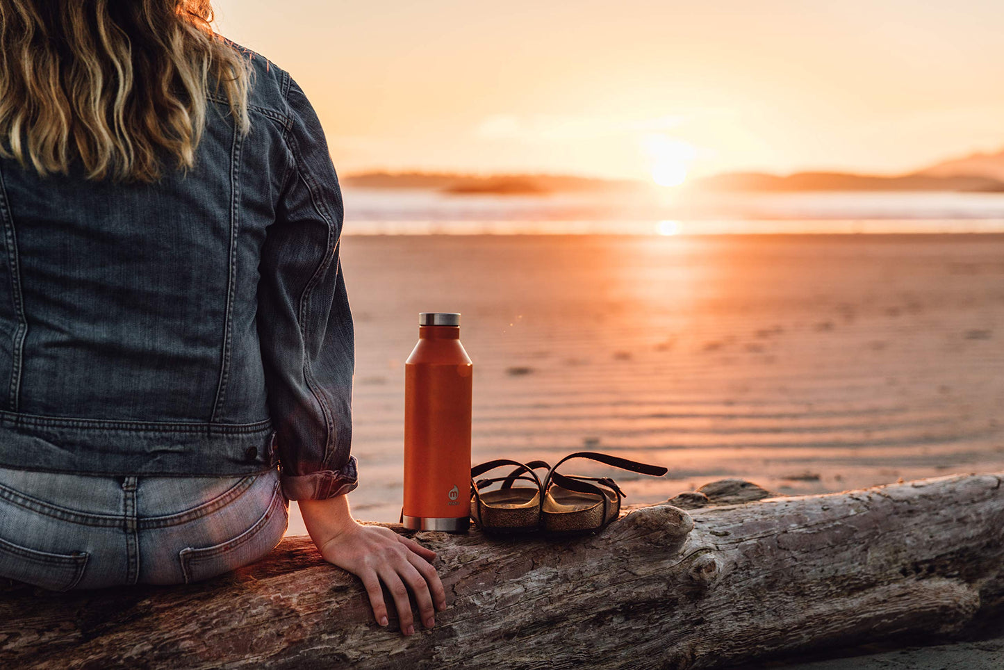 MIZU - V8 Water Bottle | 26 oz. Double Wall Stainless Steel Vacuum Insulated | Narrow Mouth with Leak Proof Cap | Multiple Colors | BPA Free, White