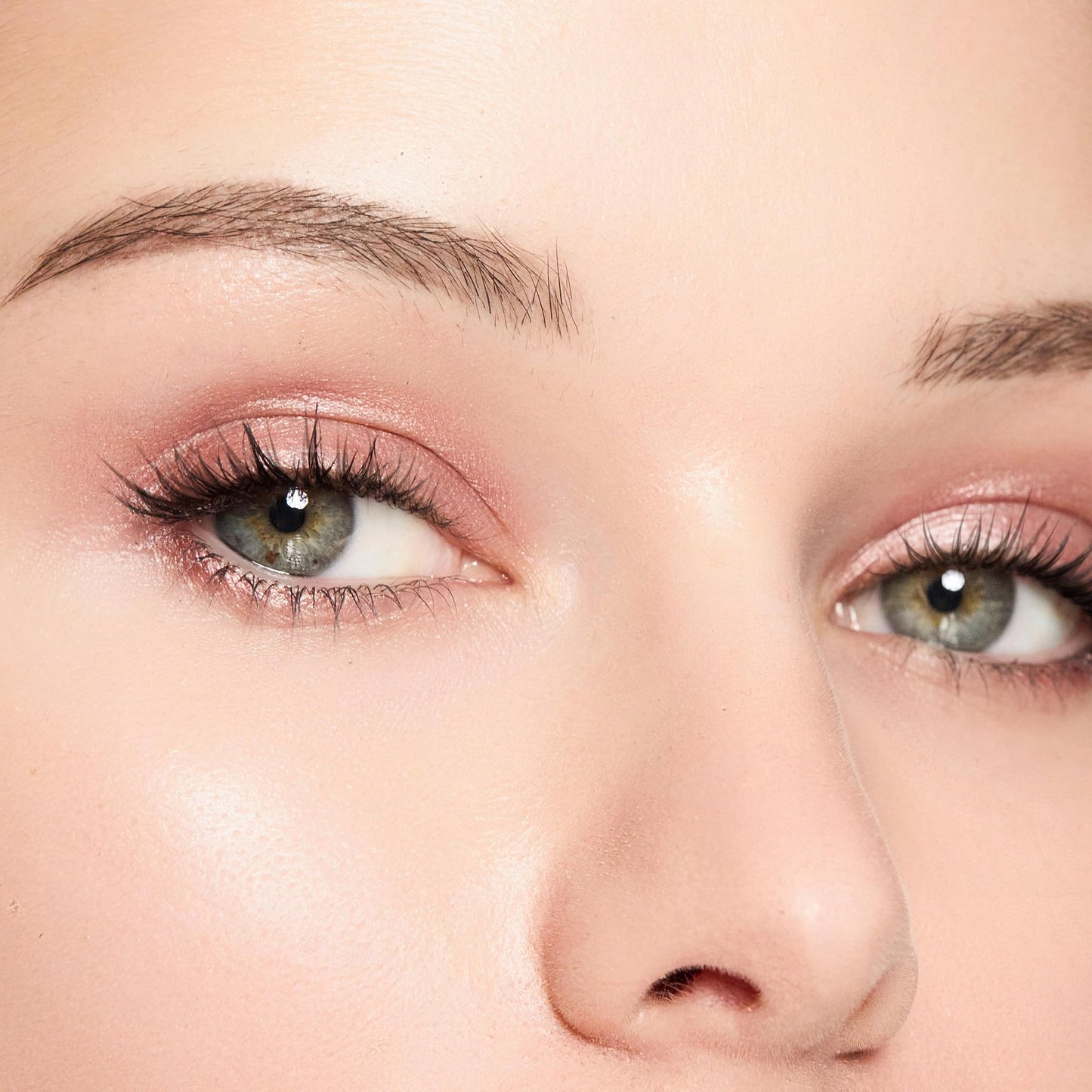Trish McEvoy Women's 24-Hour Eye Shadow and Liner, Bliss, Pink, Metallic, 0.058 Ounce
