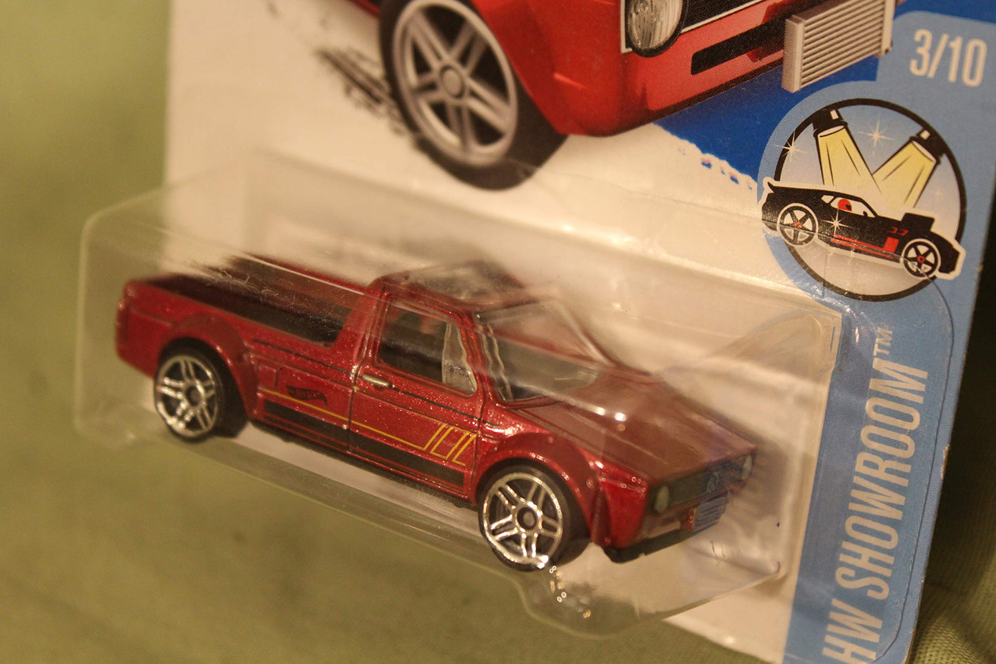 Hot Wheels, 2016 HW Showroom, Volkswagen Caddy [Maroon] Die-Cast Vehicle #113/250