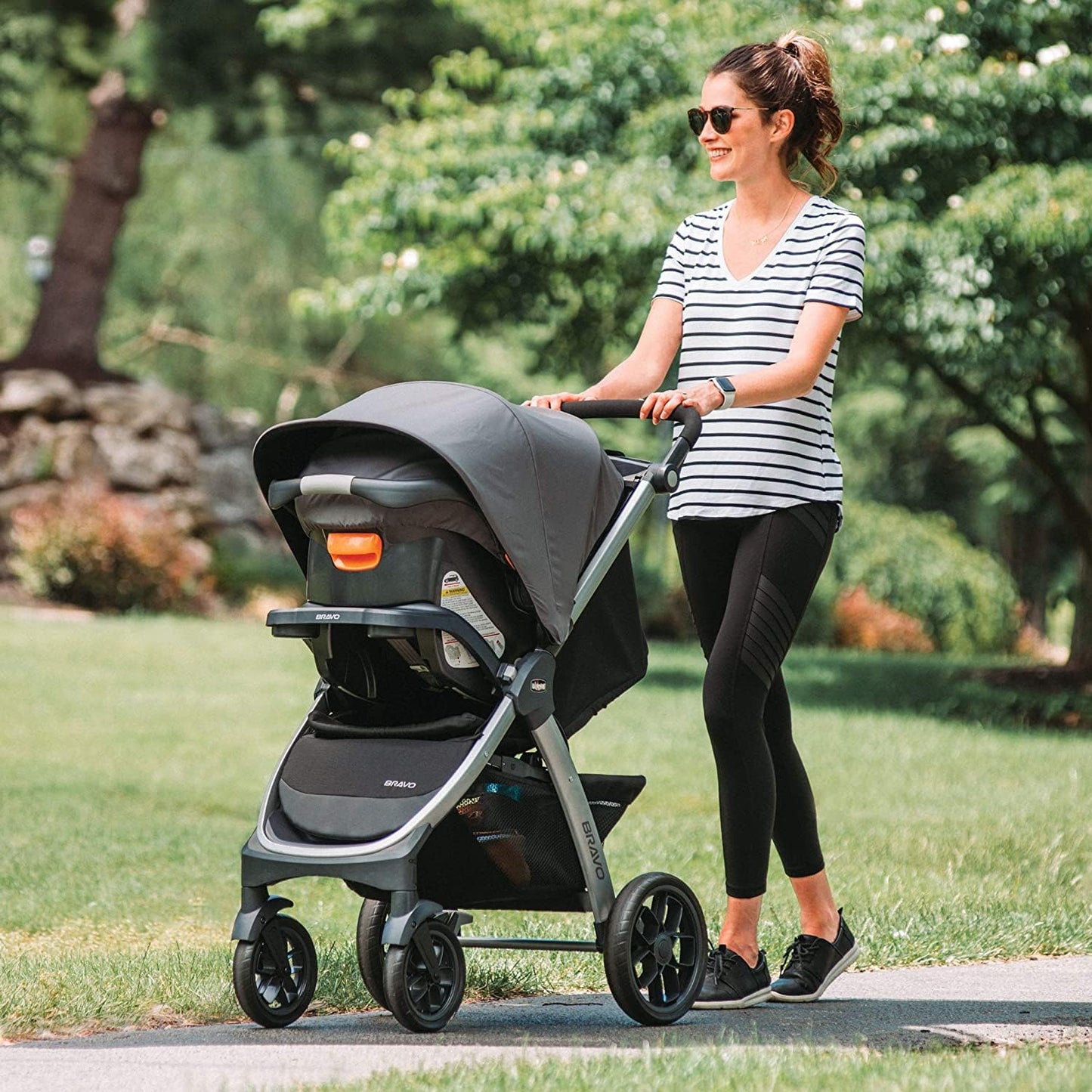 Chicco Bravo 3-in-1 Trio Travel System, Bravo Quick-Fold Stroller with KeyFit 30 Infant Car Seat and Base, Car Seat and Stroller Combo | Camden/Black