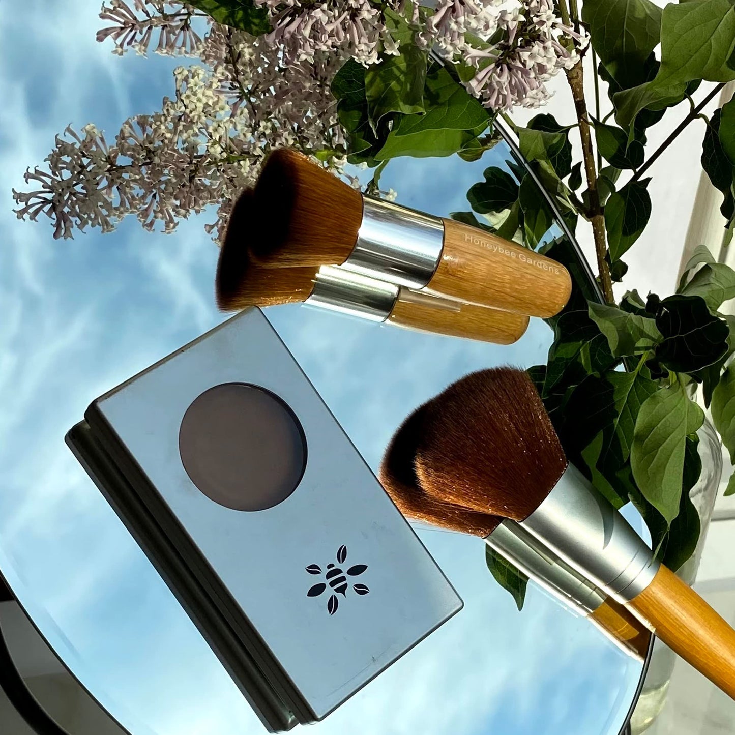 Honeybee Gardens Kabuki Brush/Bronzer Brush/Mini Buffer Brush | Bamboo Handle | Eco Friendly