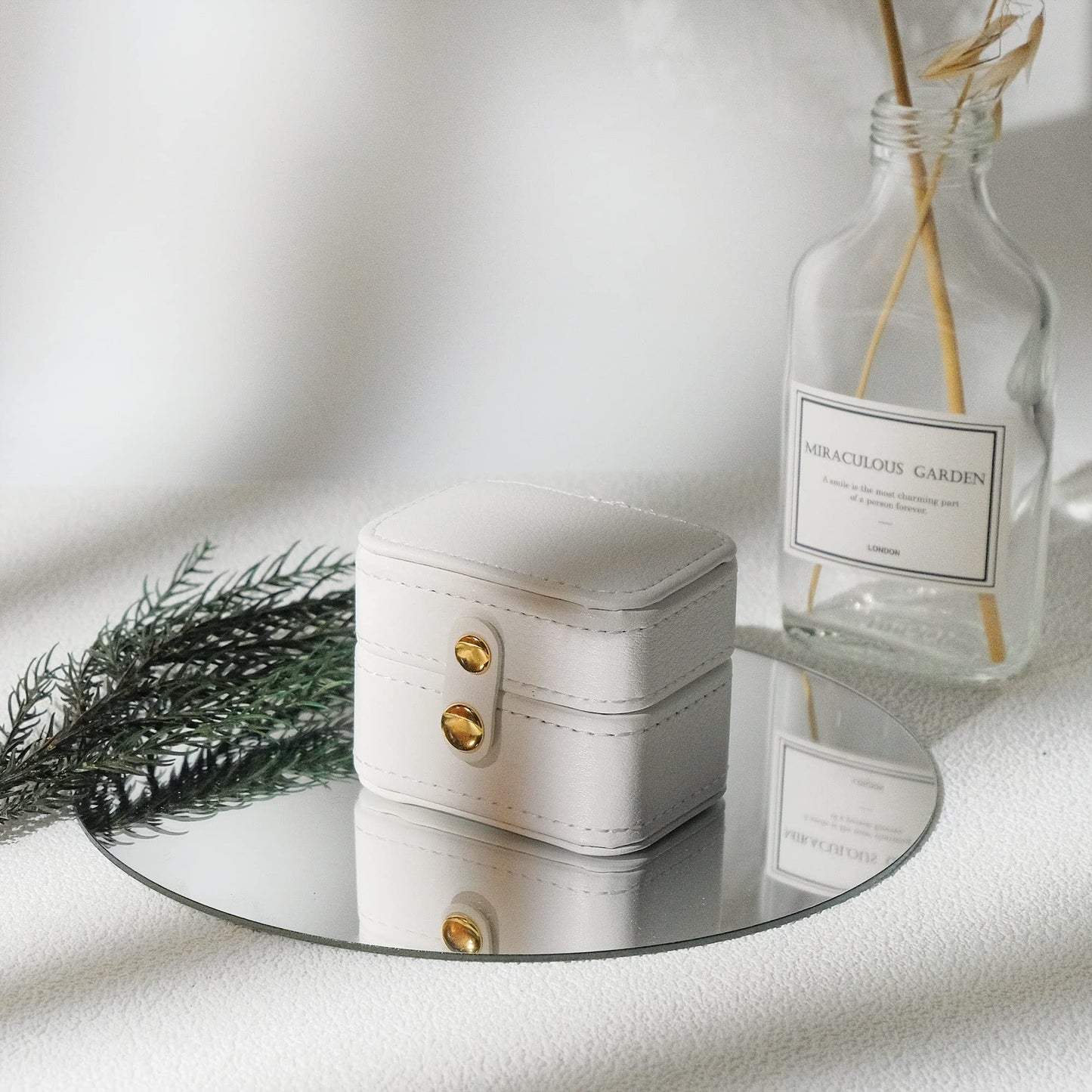 SQIAN Travel Ring Organizer Box - Premium Handmade Jewelry Storage Case/Small Portable Jewellery Earring Gift Collection-WHITE