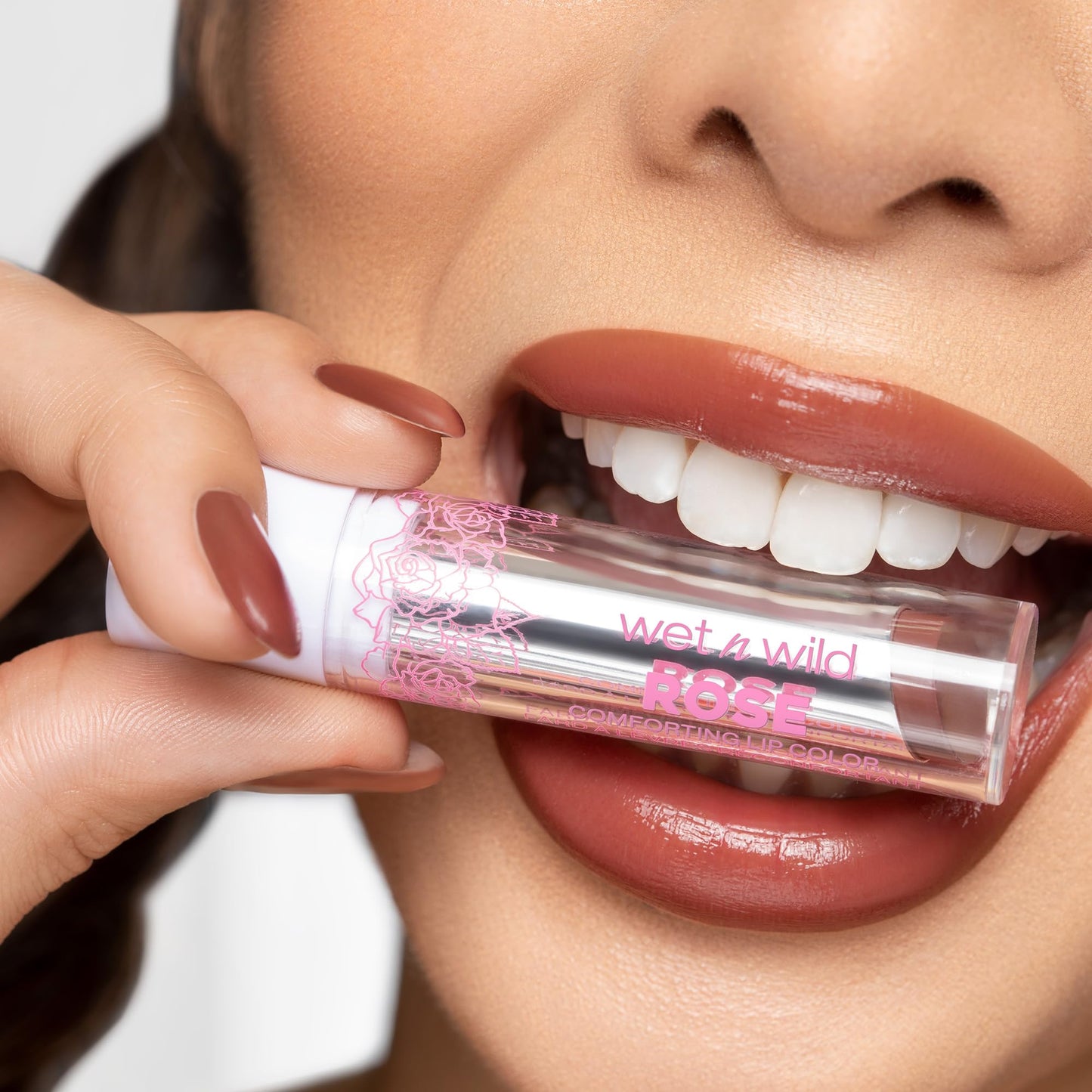 wet n wild Rose Comforting Glossy Natural Lipstick Cherry Red Syrup