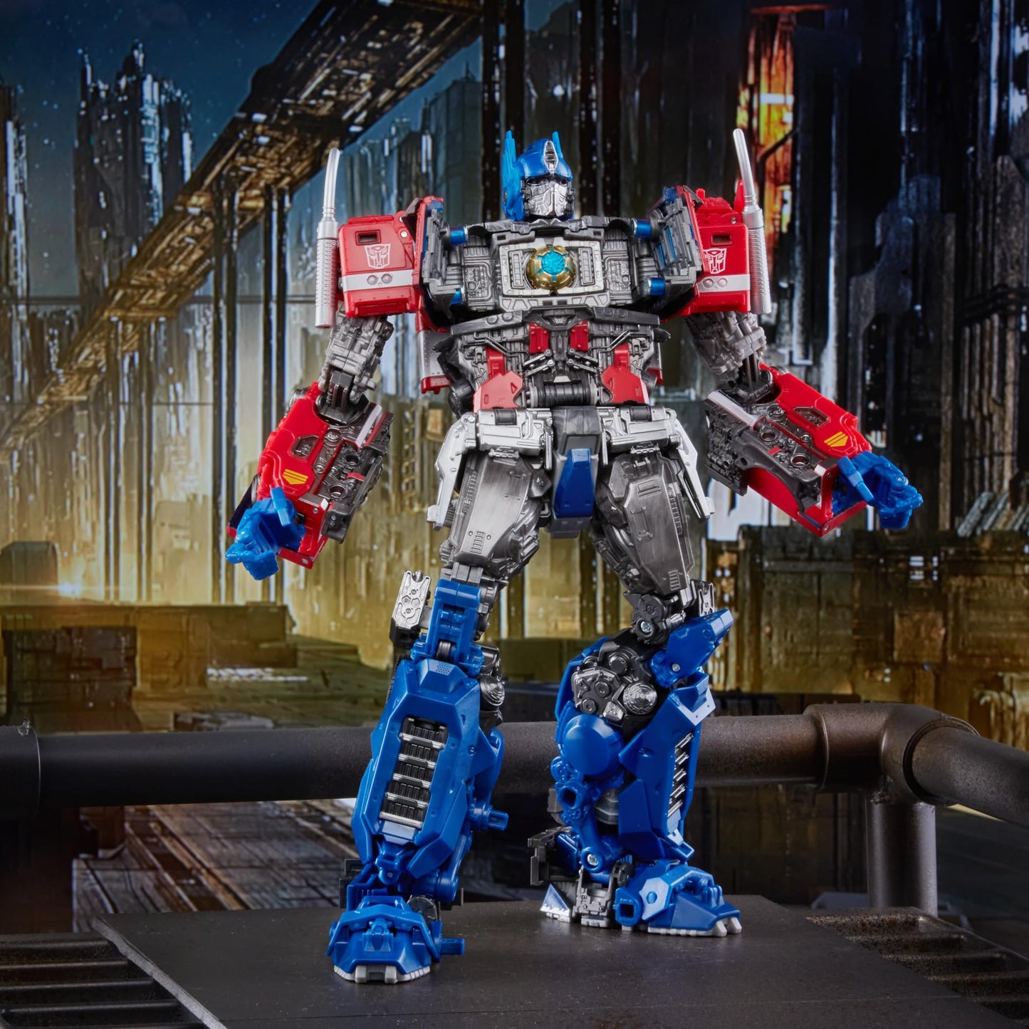 Transformers Movie Masterpiece Series MPM-12 Optimus Prime Collector Figure from Bumblebee Movie - Ages 8 and Up, 11-inch
