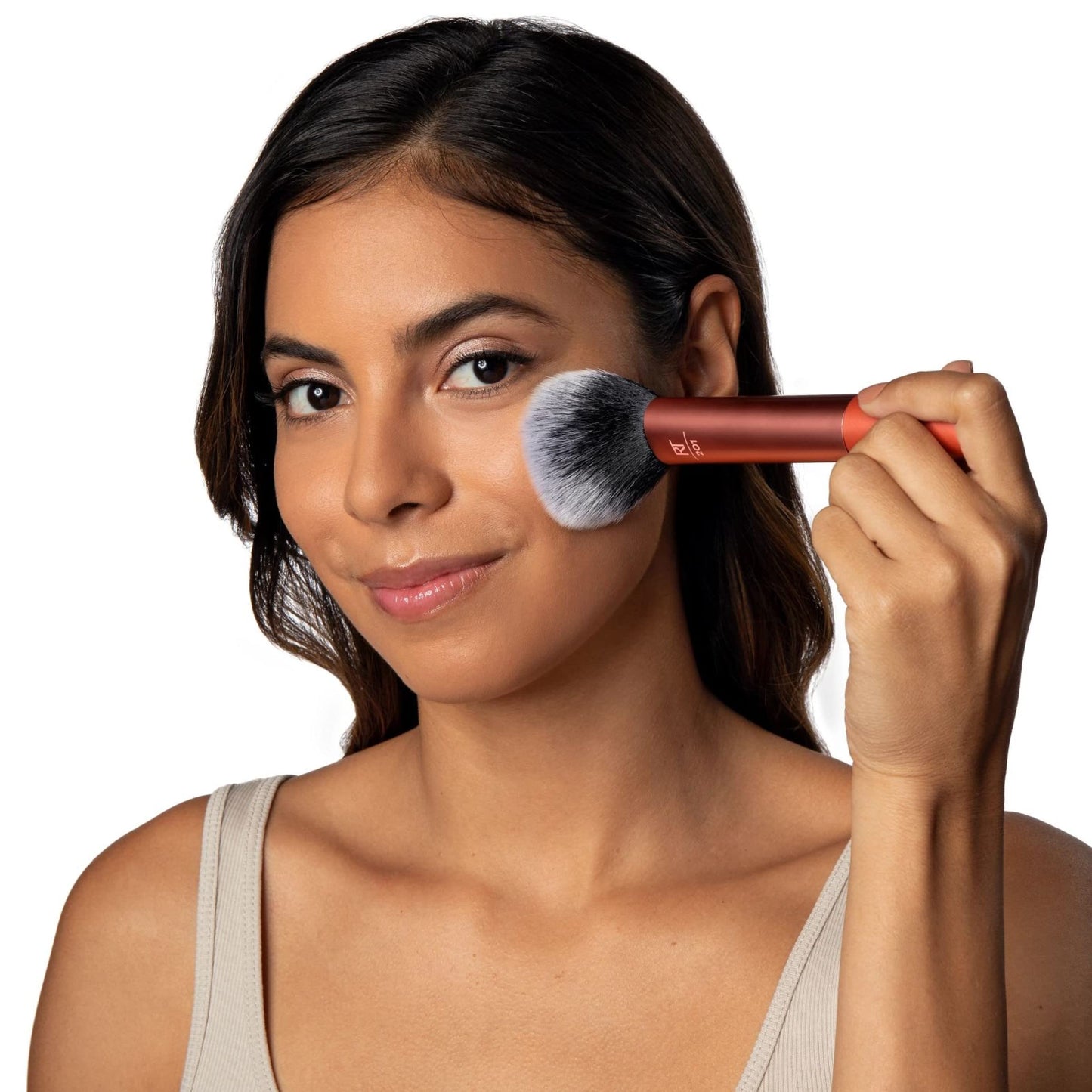 Real Techniques Powder Brush, Ultra Plush Synthetic Bristles, Aluminum Ferrules to Build Coverage, Cruelty Free, Mattified Finish, For Foundation