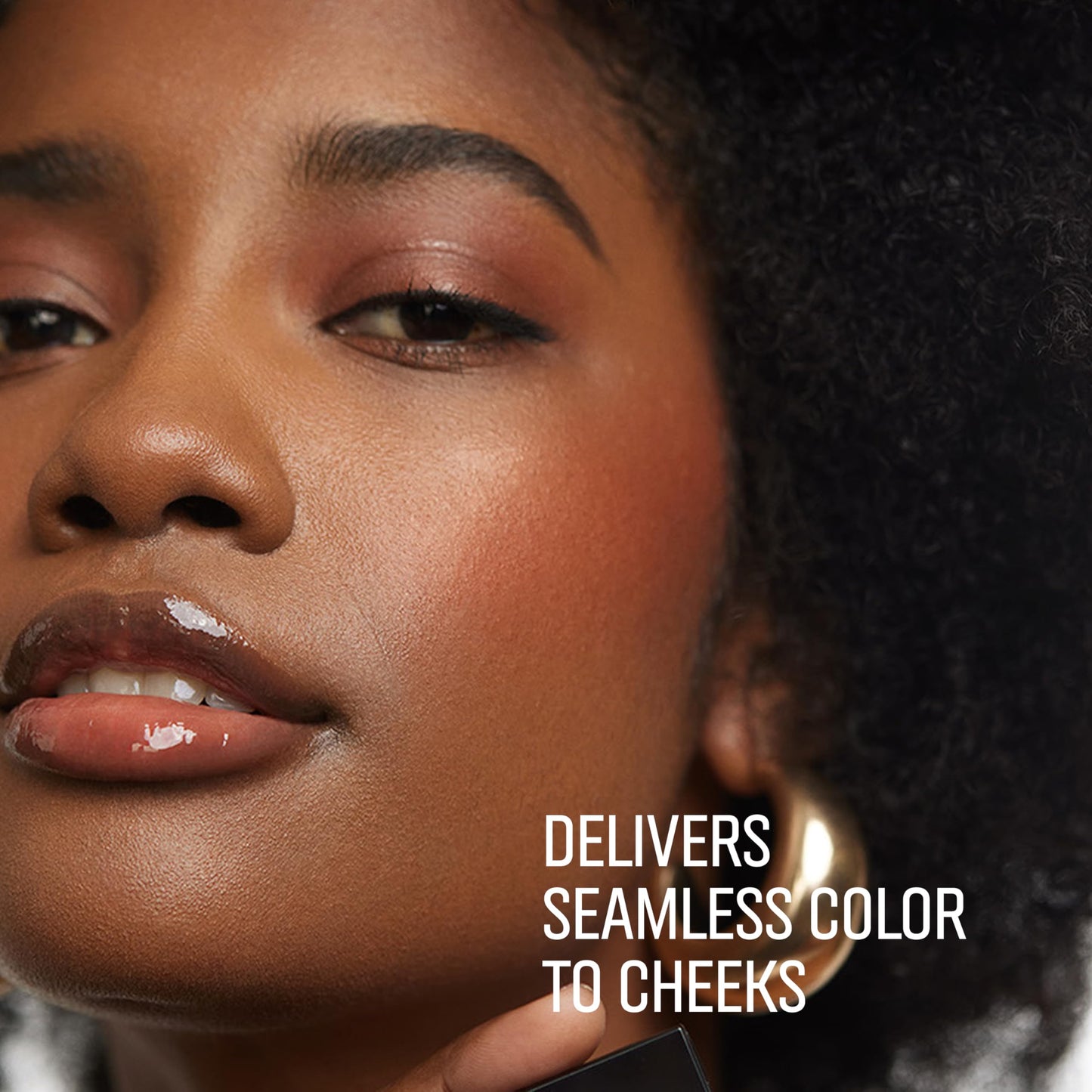 Bobbi Brown Blush Brush | Makeup Brush for Blush with Rounded Head for Seamless Application
