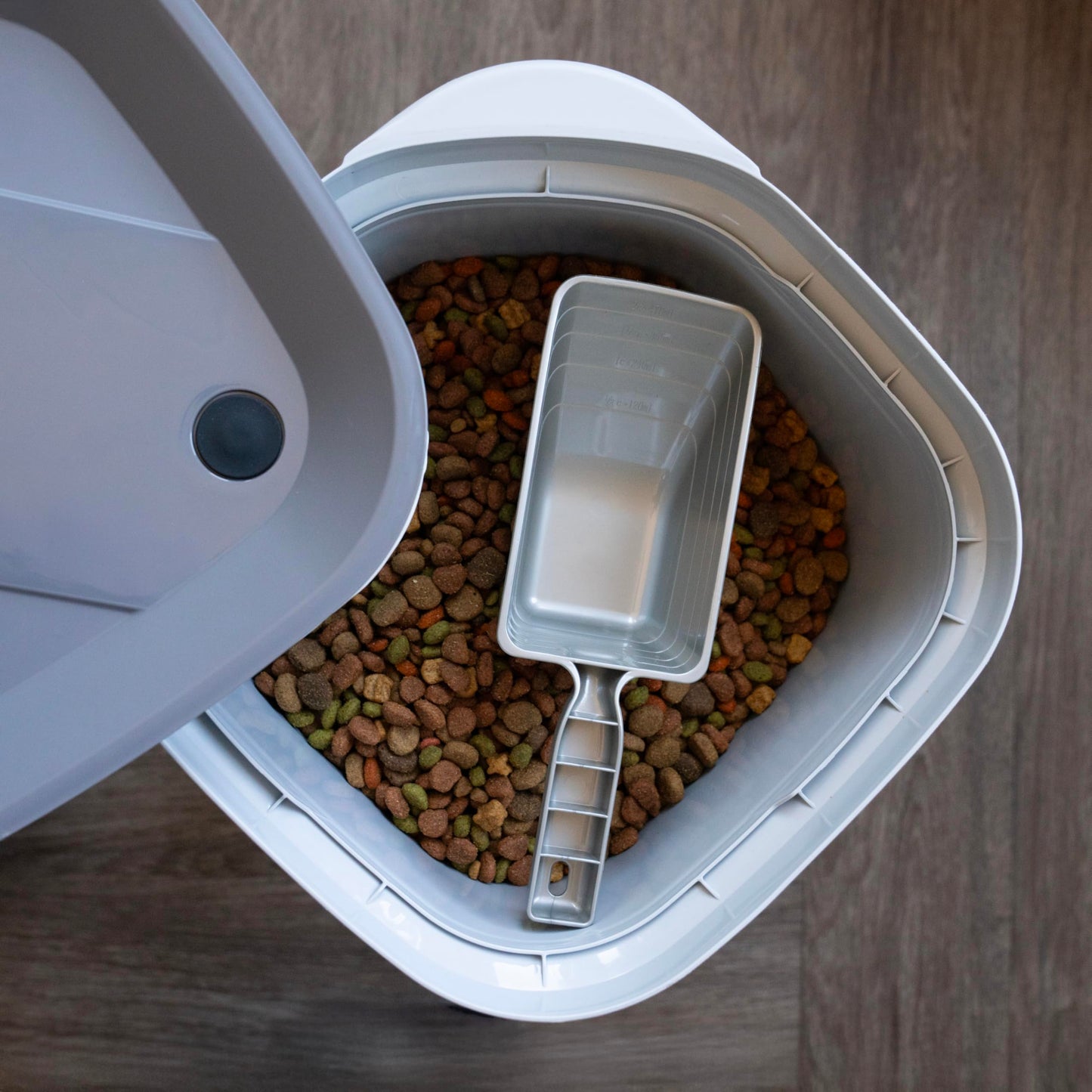 IRIS USA Pet Food Storage Container 25 lbs, Premium 60% Improved Airtight Seal with Air Valve, 2 Cup Scoop, Removable Wheels, Easy to Open - Made…