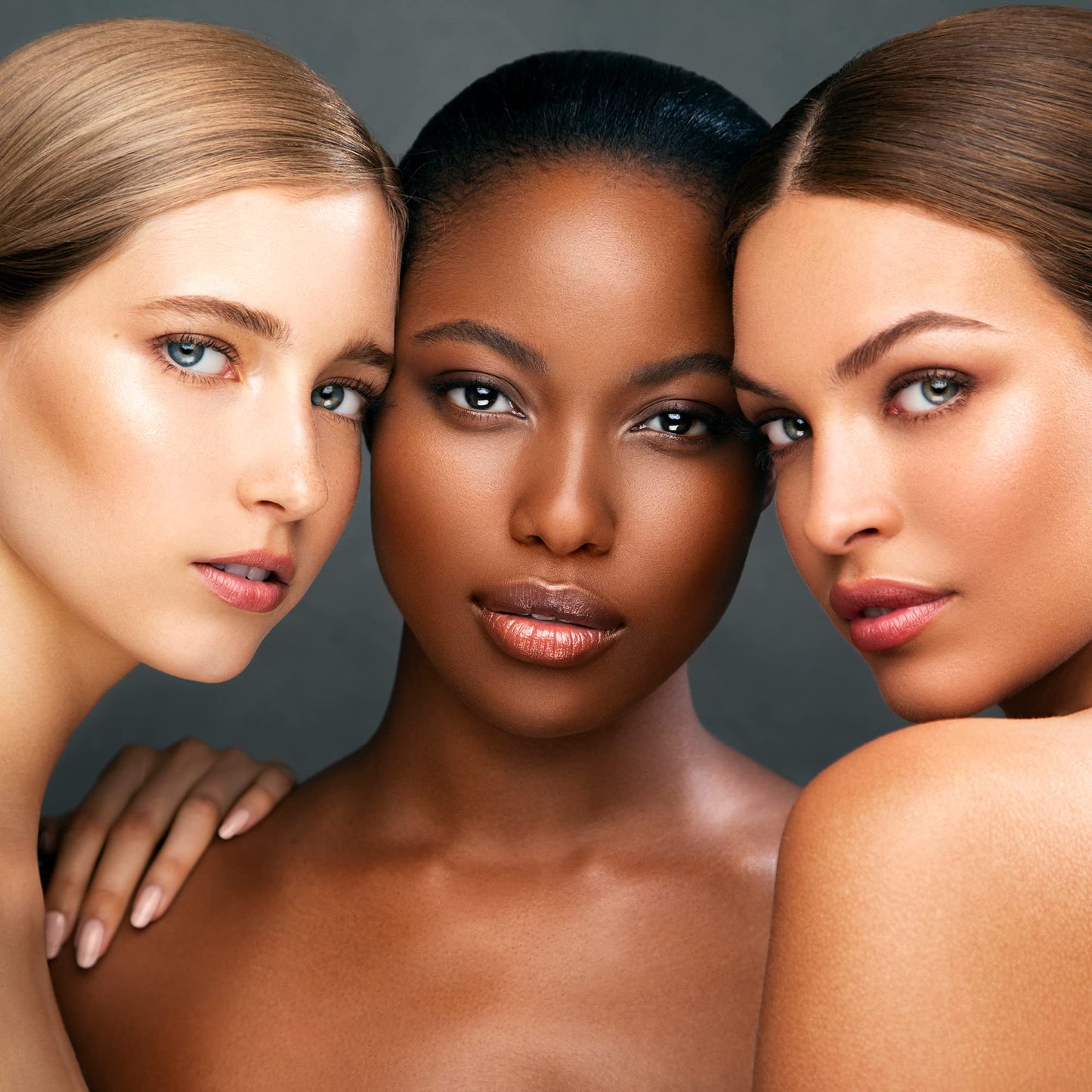 Kevyn Aucoin The Neo-Bronzer, Sundown Deep: 3 in 1 makeup palette. Highlighter, blush & bronzer in one smooth gradient makeup compact. Shimmer & matte