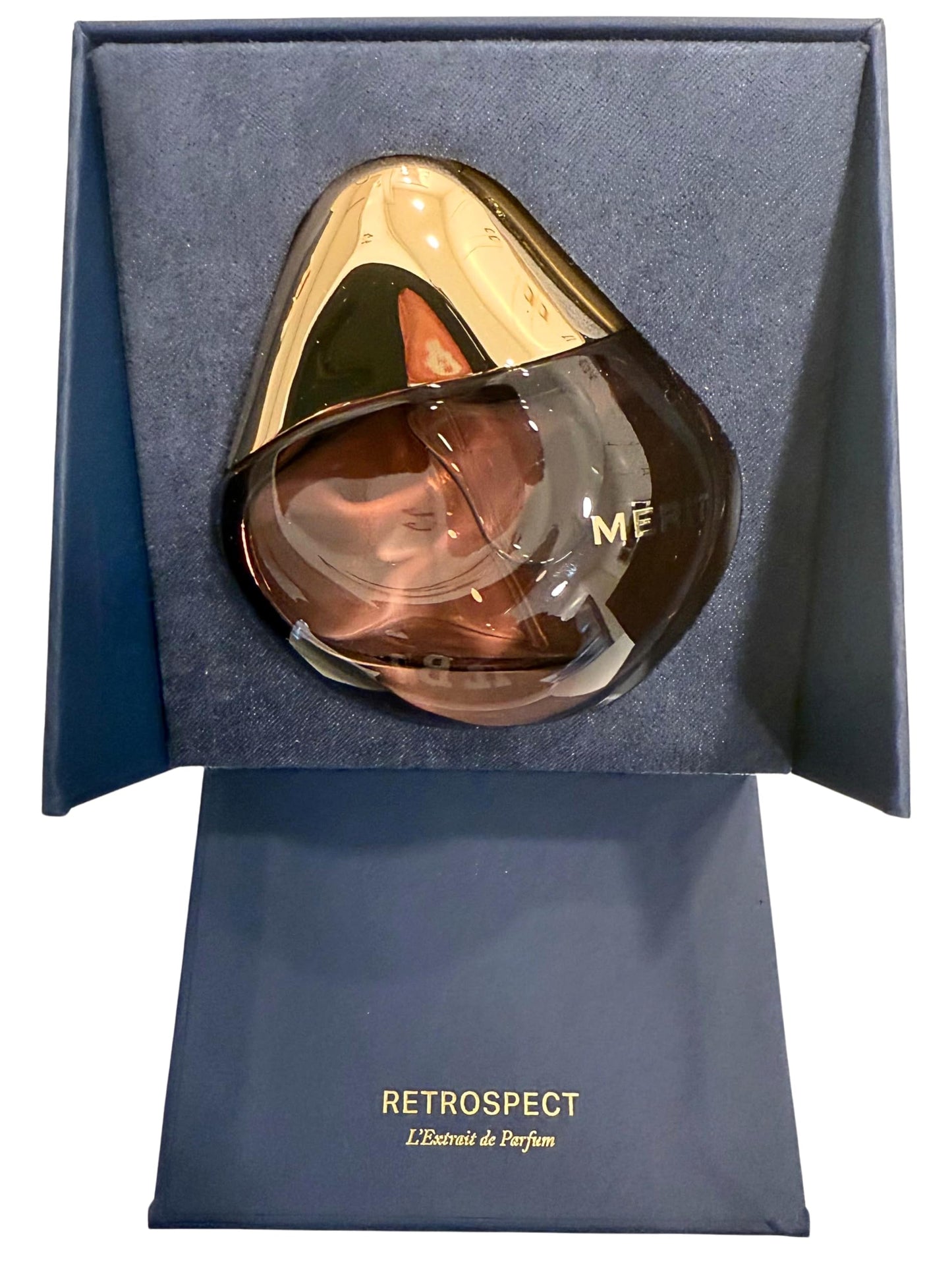 Merit Retrospect L’Extrait de Parfum