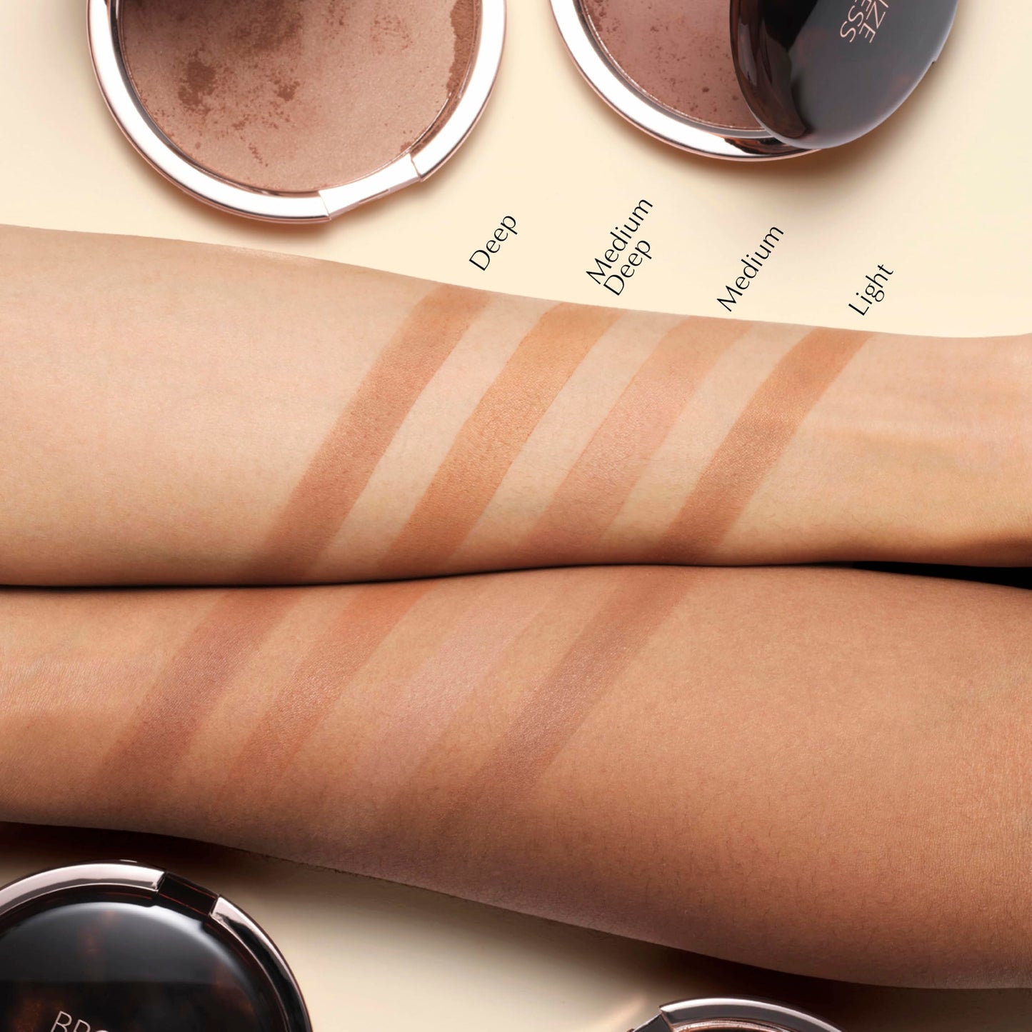Estée Lauder Bronze Goddess Bronzer Powder | Matte Finish + Buildable Coverage, 0.74 Ounce, Light