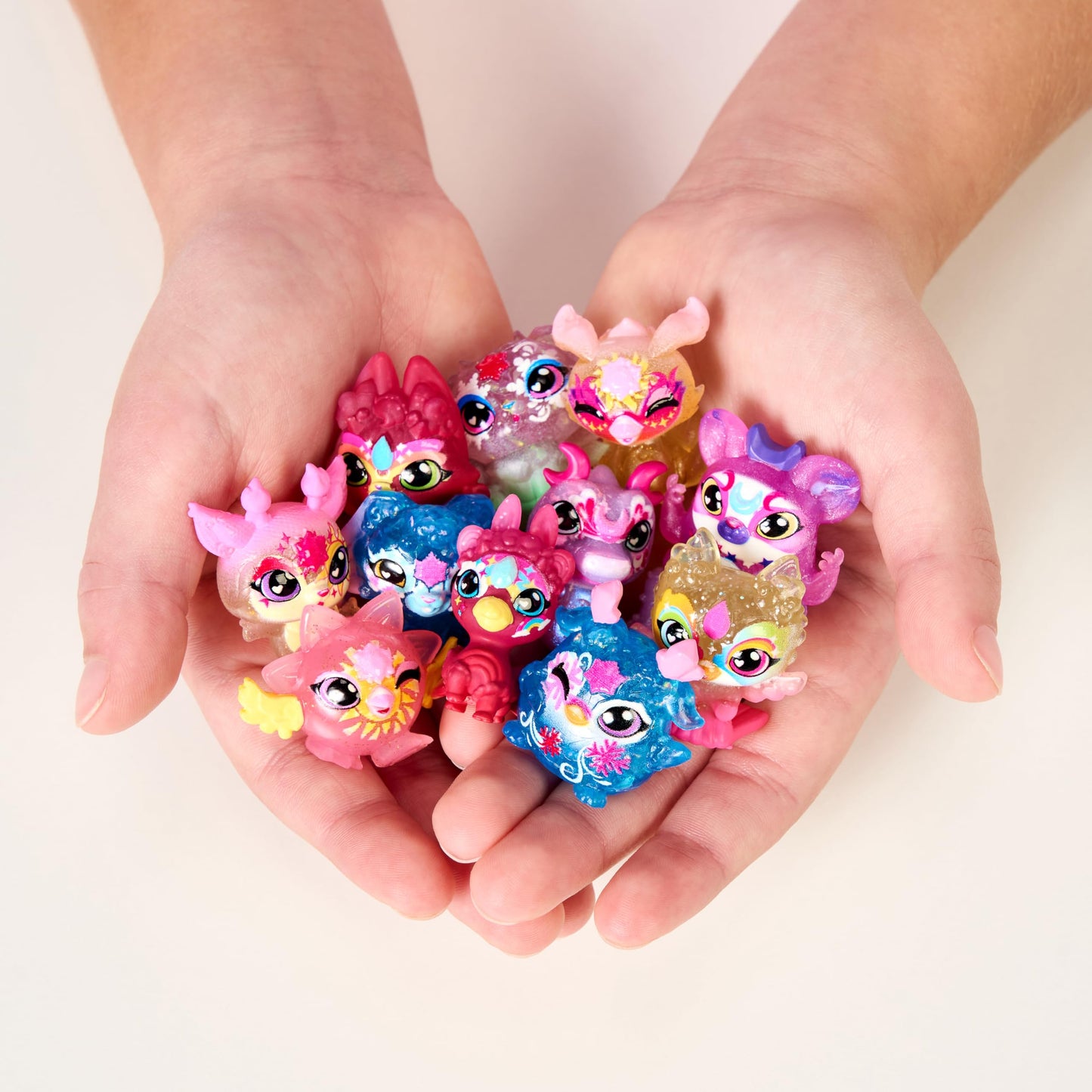 Magic Mixies Minis Magic Shimmerverse Series Collector's Pack, 9 Mini Mixies Included with Magical Fizz Cauldron Unboxing - 2 Hidden Minis