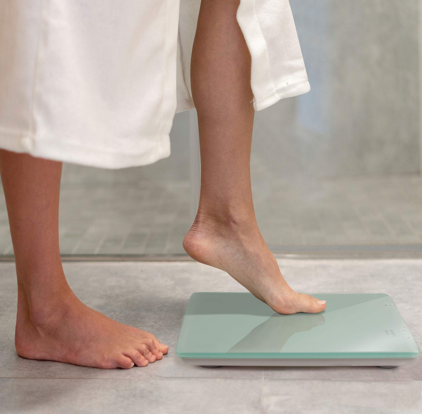 JB8524 Deluxe Talking Scale. Digital Body Weight Talking Bathroom Scale, High Precision Measurements, Over 600 Pound Capacity Weight Scale.…