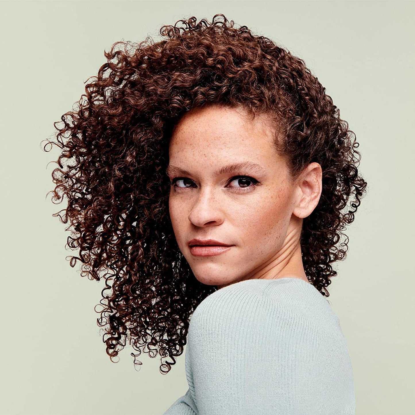 DevaCurl Frizz-Fighting Volumizing Foam Lightweight Body Booster | Adds Volume and Fullness | Up To 48 Hours Humidty Resistance | All Waves, Curls