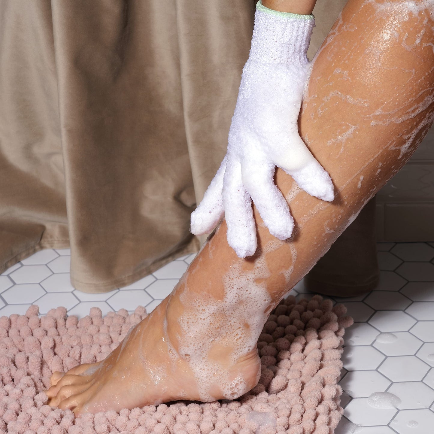 EcoTools Gentle Bath + Shower Gloves, Exfoliating Gloves Remove Dead Skin & Cleanse The Whole Body, Bath Gloves Infused with Avocado Oil to Scrub
