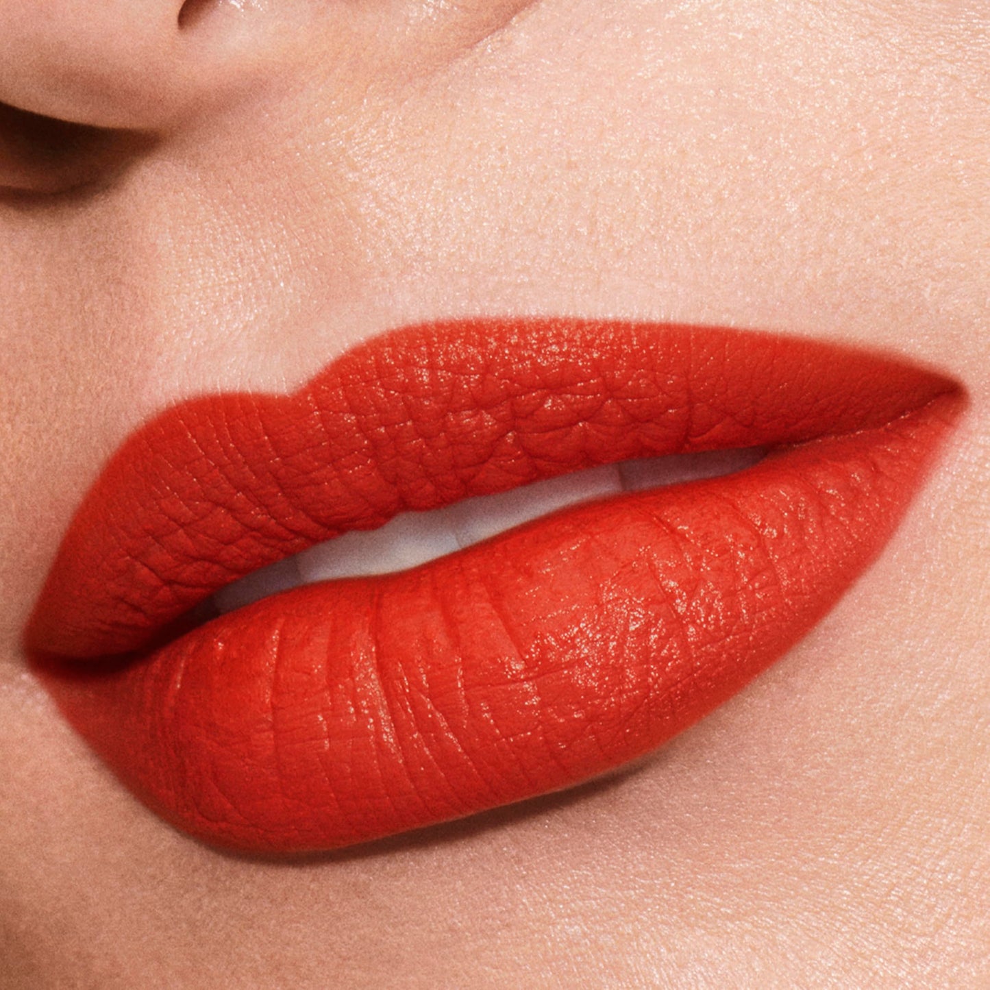 Estée Lauder Pure Color Explicit Silk Matte Lipstick for Women |12-Hour Wear, 120 Temperature Rising
