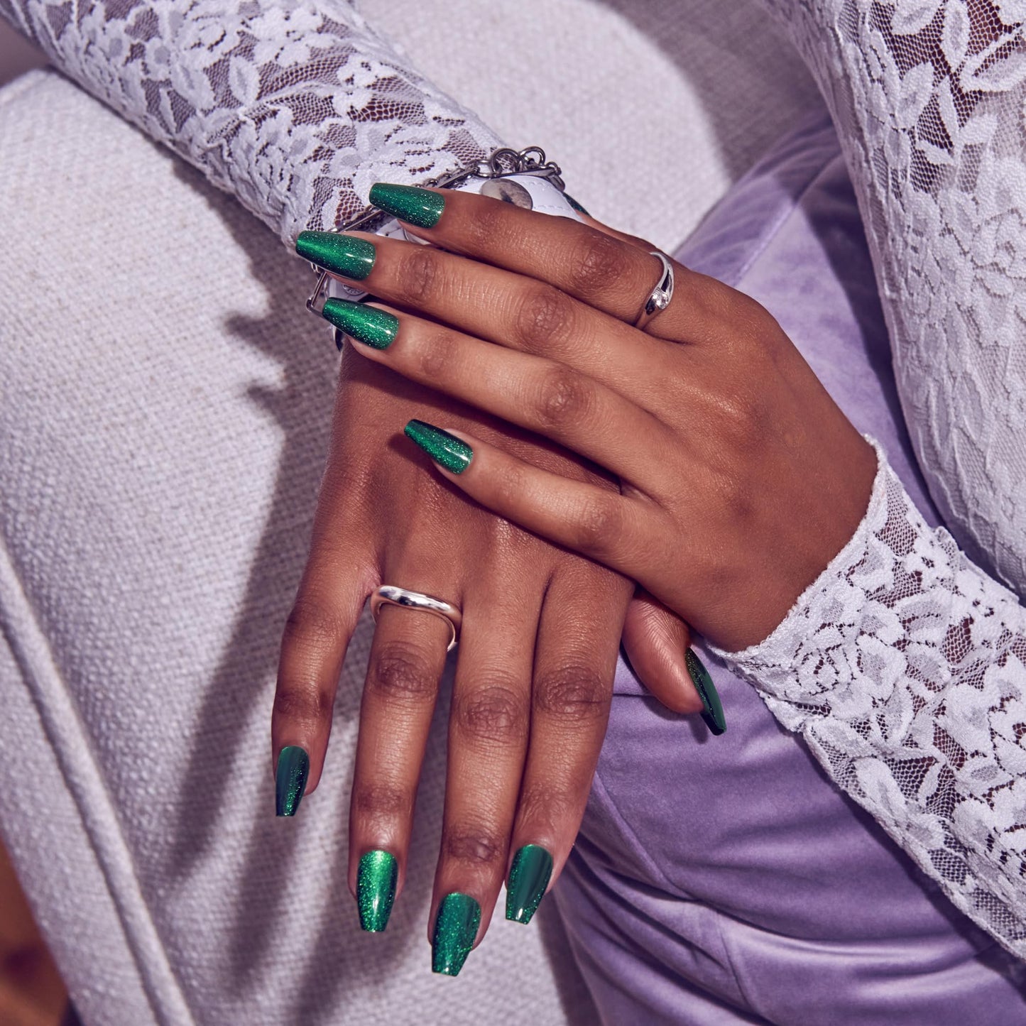 Kiss Core, Press On Nails, Nail glue included, 'Shimmering', Green, Medium Size, Coffin Shape, Includes 32 Nails, 2g Glue, 1 Manicure Stick, 1 Mini Beauty & Personal Care KISS