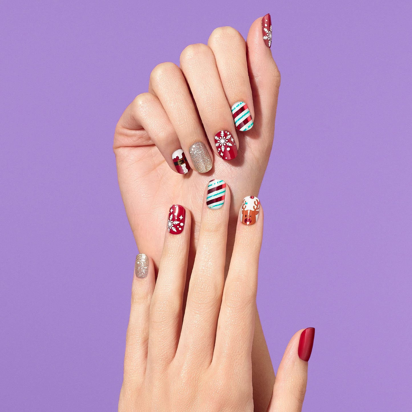 Dashing Diva Gloss Nail Strips - Santa's Helper | UV Free, Chip Resistant, Long Lasting Stickers | Contains 32 Nail Wraps, 1 Prep Pad, 1 File Beauty & Personal Care Dashing Diva