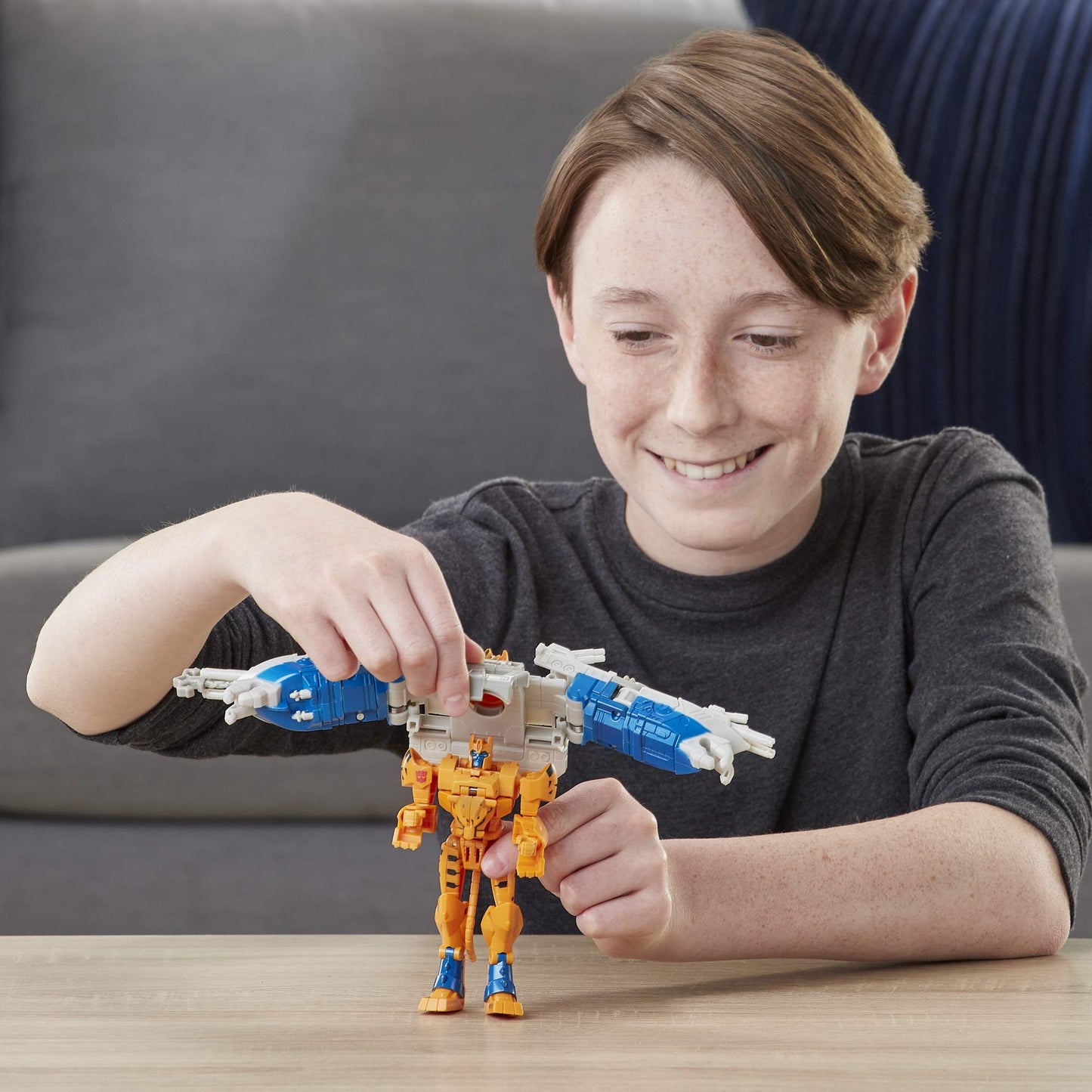 Tra CYB Spark Armor Cheetor