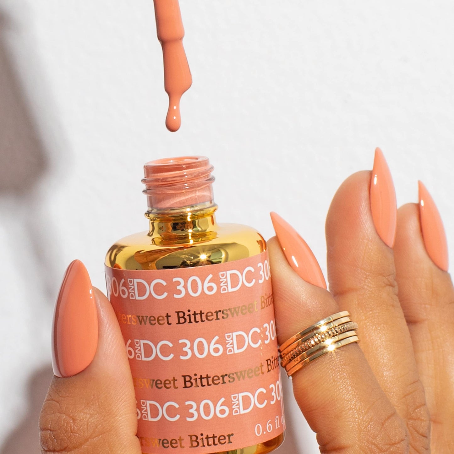 DND DC Gel Polish Set, Beige Nude Collection, UV/LED Gel Polish and Air Dry Nail Lacquer, Matching Chip-Free Polish Duo, 306 Bittersweet, 0.5 Fl Oz