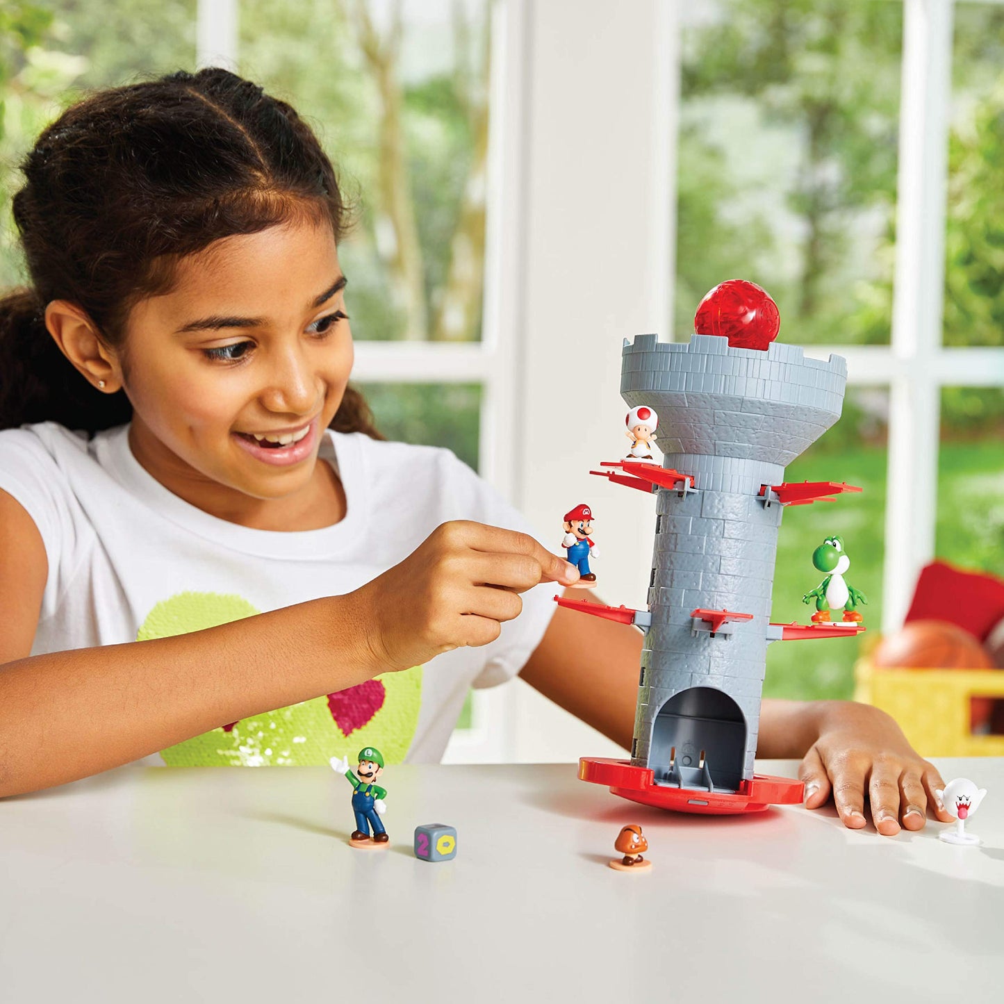 Epoch Games Super Mario Blow Up! Shaky Tower – Tabletop Balancing Skill Game with Collectible Mario Action Figures (1 Pack)