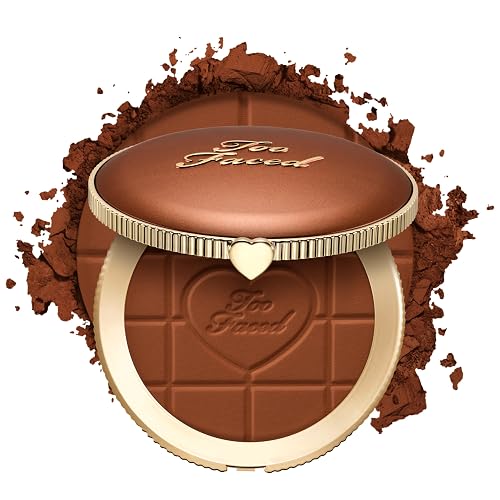 Too Faced Chocolate Soleil Matte Blurring Bronzer | Matte Bronzer Powder that Mimics Natural Skin for Blurred Sun-Kissed Effect, Chocolate Caramel