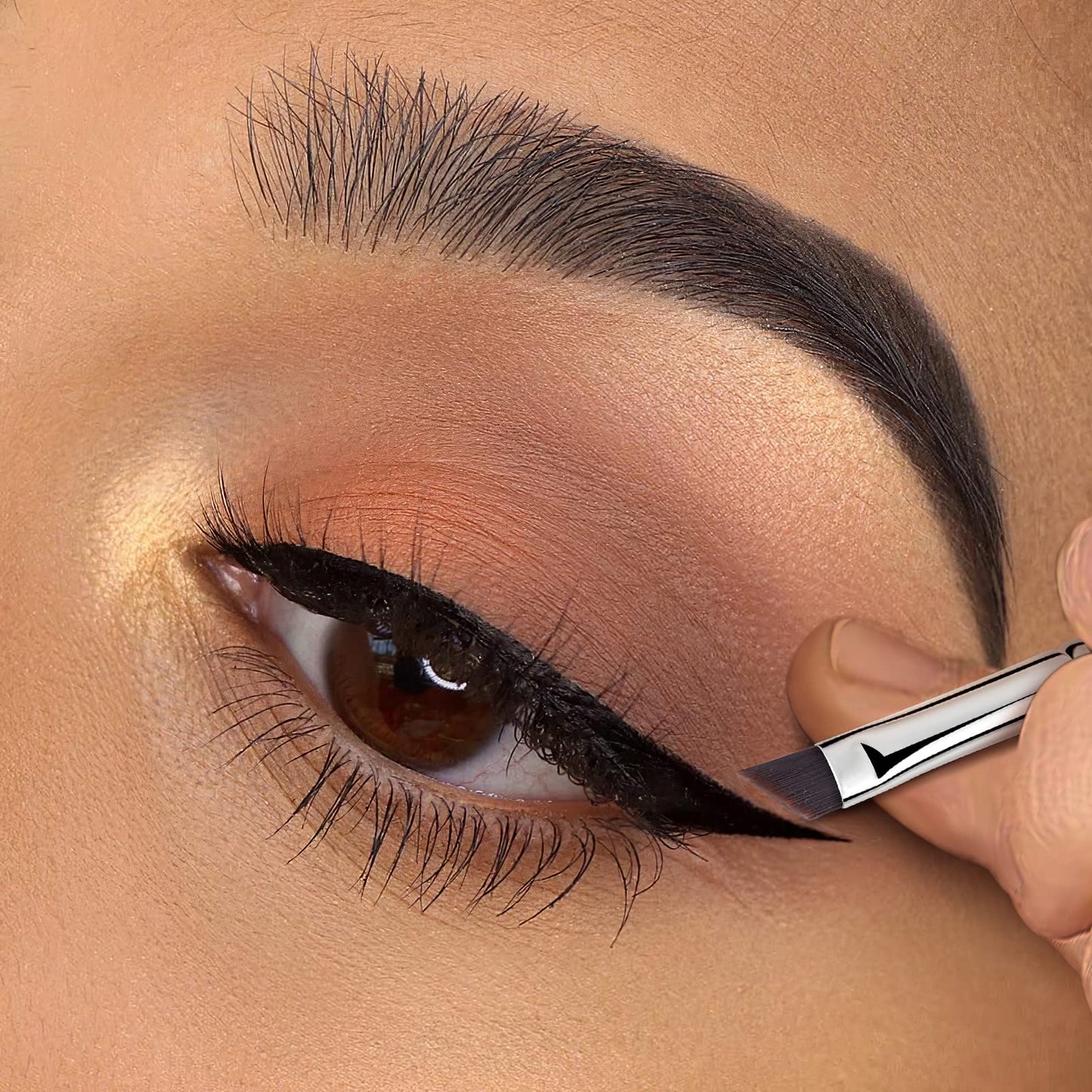 Eyeliner Brush Fine Angled - PRO Precision Gel Eye Liner Makeup Brush -Ultra Thin Slanted Flat Angle - Premium Cruelty Free Synthetic Bristles (E835) Beauty and Personal Care EIGSHOW