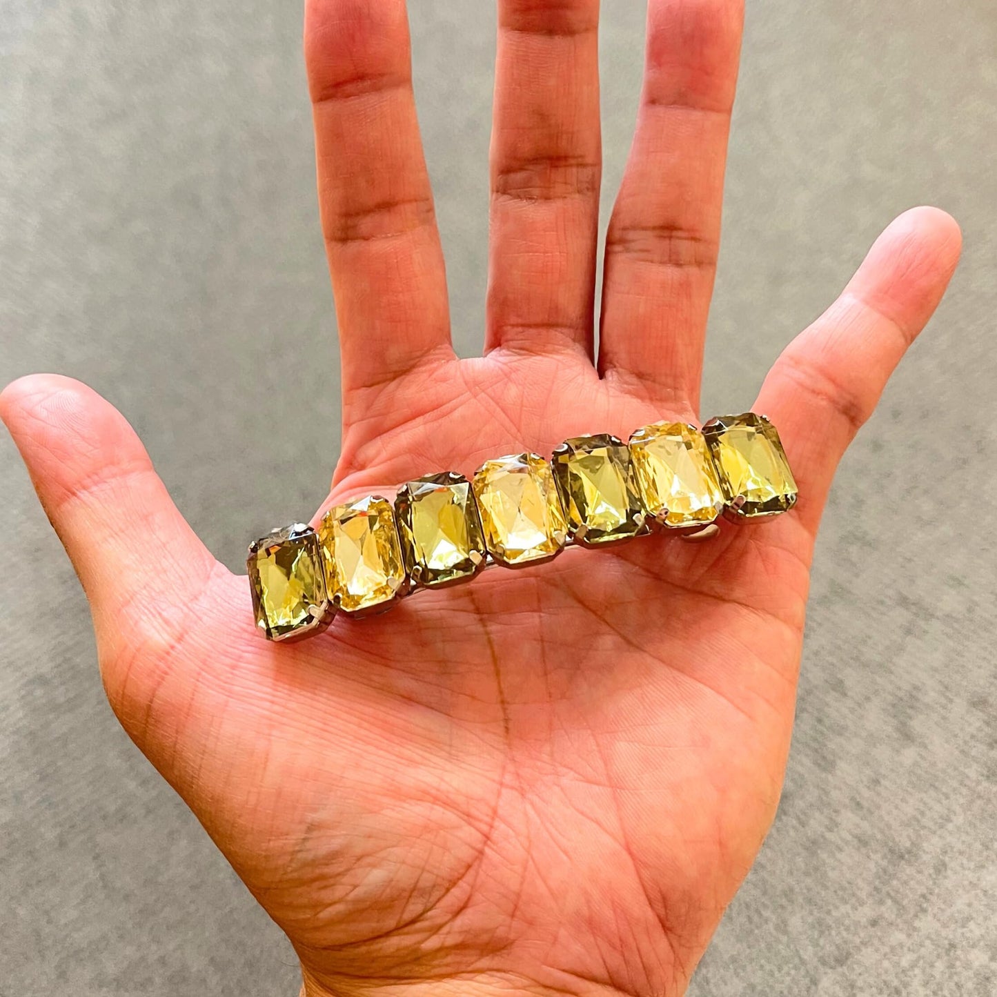 Linpeng Beaded Hair Barrettes for Women, Handmade Acrylic Jewel Gems French Hair Clip Accessories, Gift for Her, 1 pc