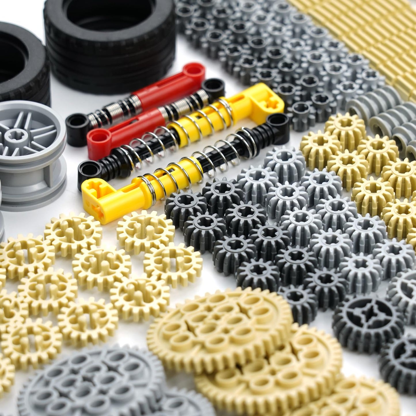 Gears and Wheels Axles Kits Sets, Compatible with Technical Parts Pieces, 652pcs Car Bulk Parts Engine Kit Building Blocks Accessories Children Toys