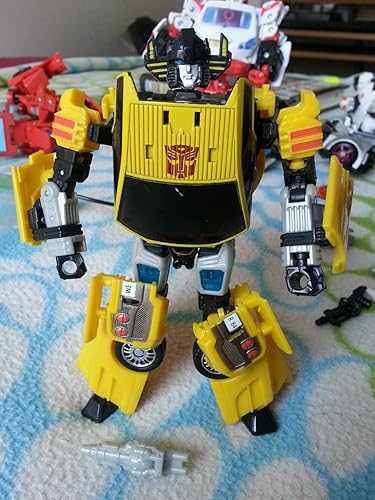 Transformers Universe Deluxe Class Classic Series Action Figure - Autobot Sunstreaker with Electron Pulse Blaster