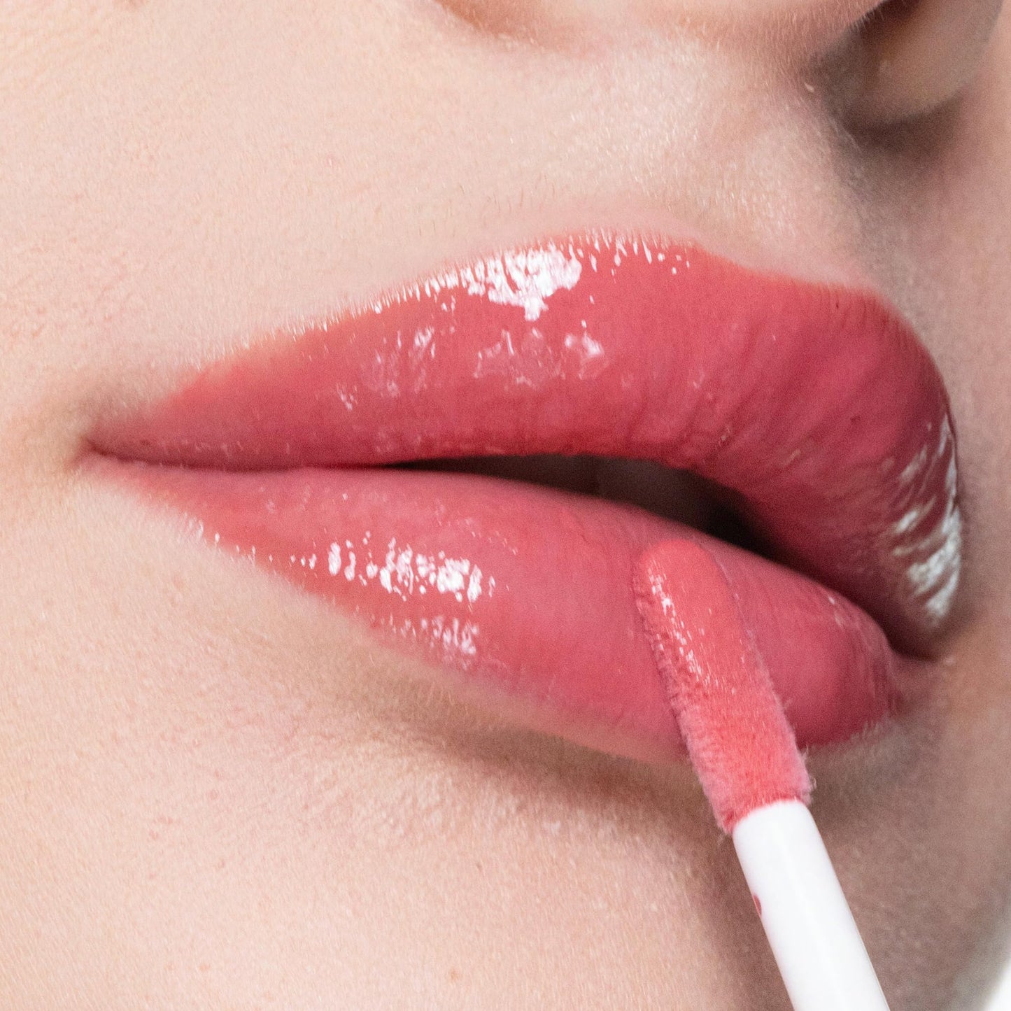 Trish McEvoy Easy Lip Gloss in Shade Perfect Pink, 3 ml / 0.10 fl oz.