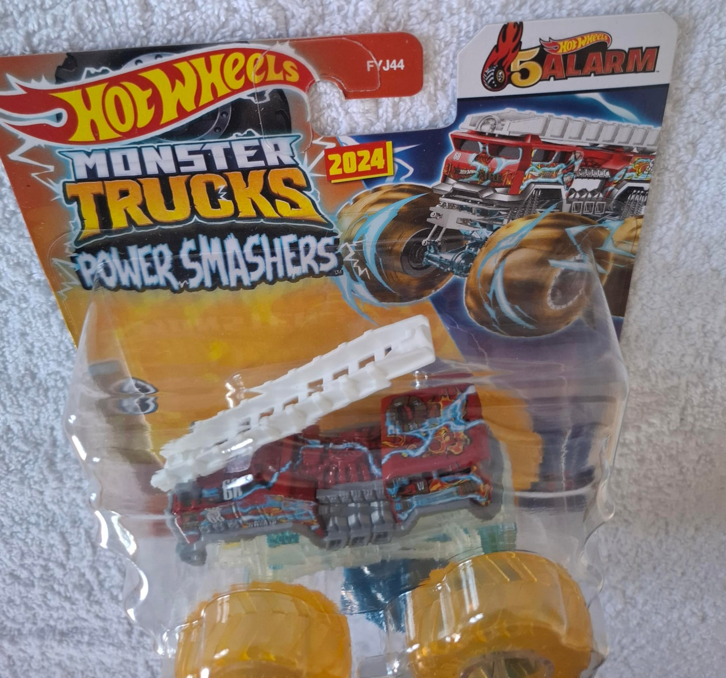 Hot Wheels Monster Trucks New for 2024 1:64 Scale Power Smashers (5 Alarm)