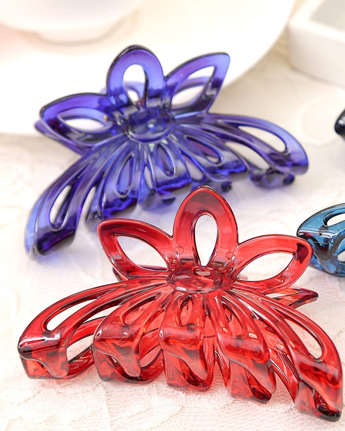 Prettyou 3.5 Inches Plastic Large Clip Hair Claws for Women, Pack of 4