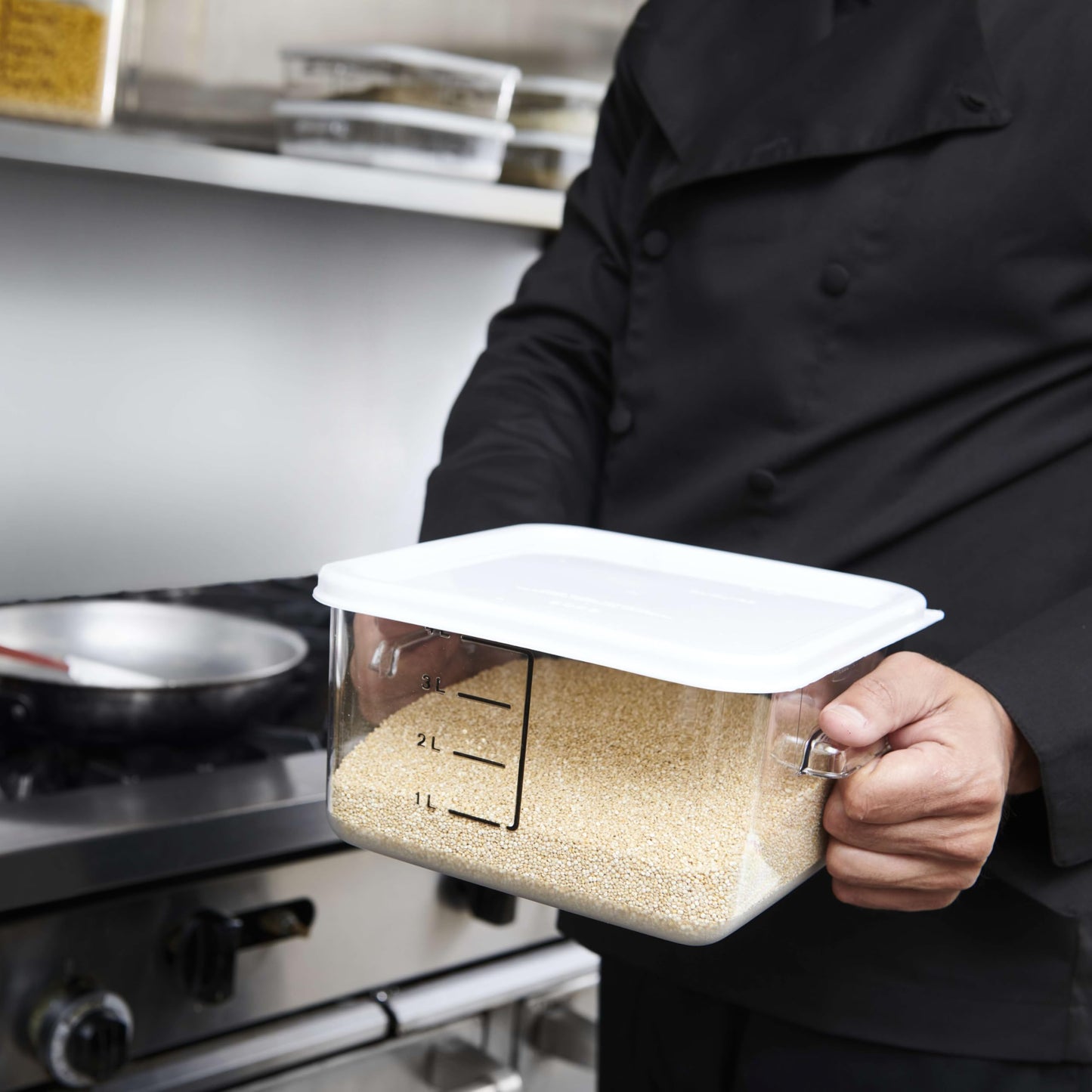 Rubbermaid Commercial Products, Space Saving Square Food Storage Container, 4 Quart, Clear, for Kitchen/Sous Vide/Meal Prep