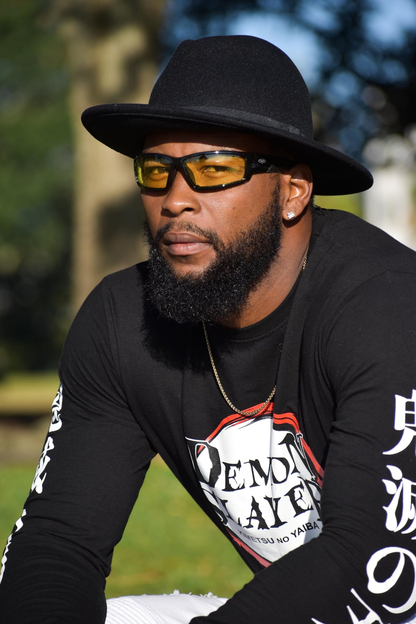 Global Vision Sly 24 Auto-Darkening Photochromic Motorcycle Sunglasses with Black Frames and Yellow-to-Smoke Color Changing Lenses UV400