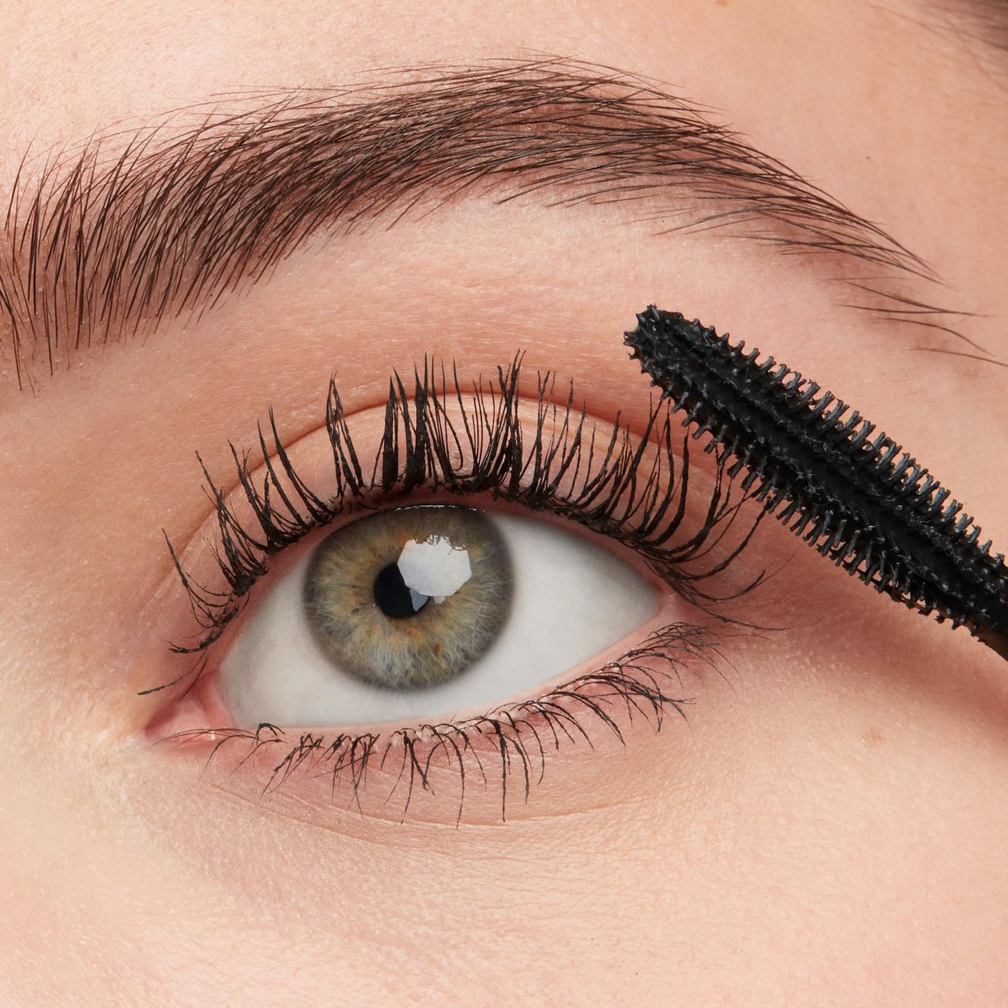 Smashbox Super Fan Lash Lengthening Mascara | Fanned-Out Volume + Length, Long-Wearing Mascara without Clumping, 0.34 Fl Oz, Black