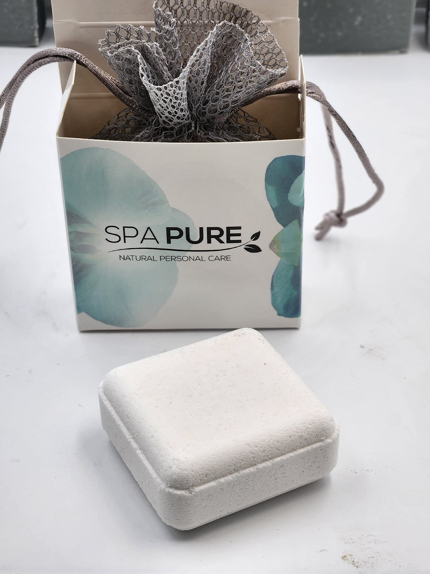 Essential Oil Shower Steamers XL with mesh Shower Steamer Bag and Glossy Laminate Box. (Eucalyptus Spearmint)