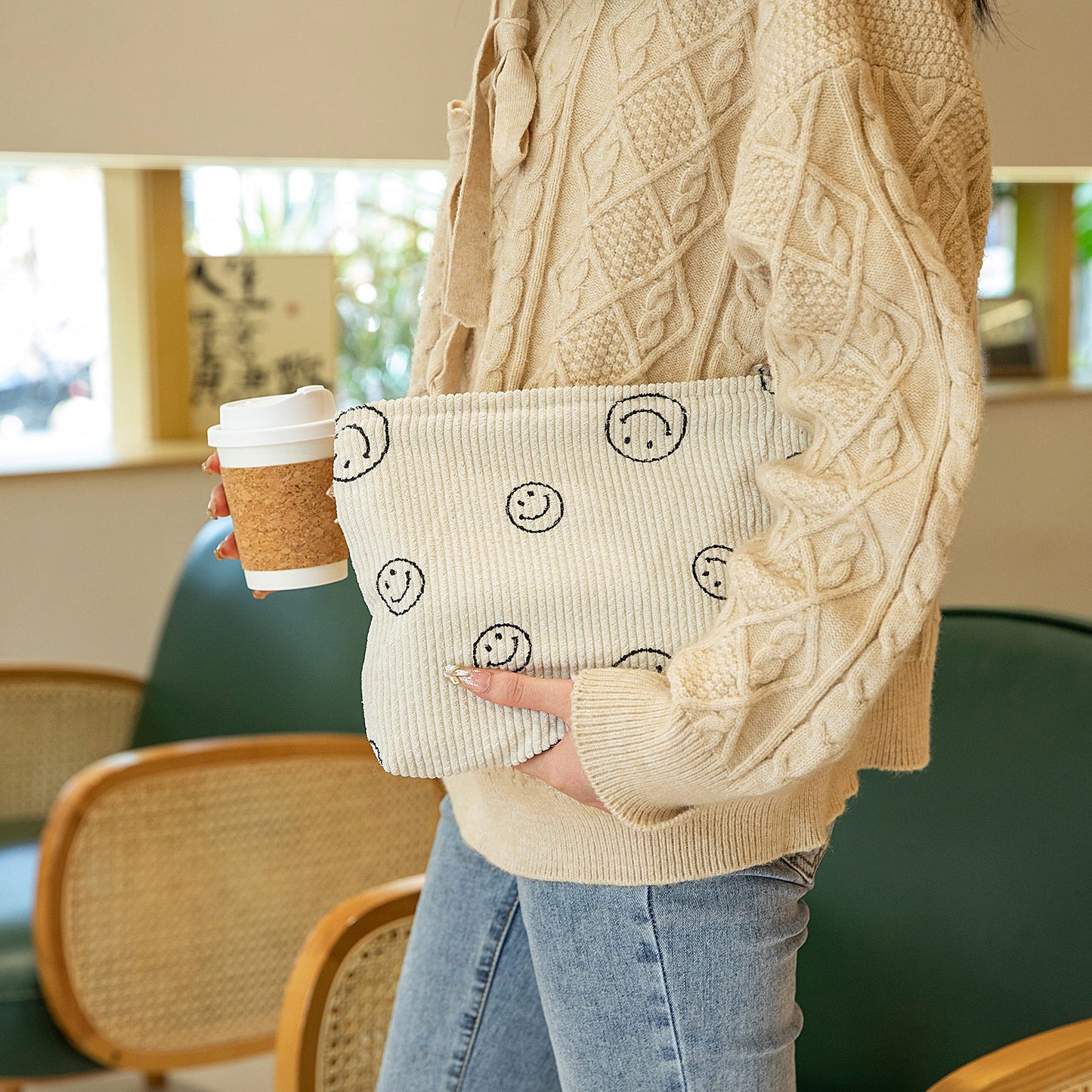 GUTGNK Makeup Bag for Women – Corduroy Cosmetic Pouch, Aesthetic Smiley Face Organizer Tote with Zipper, Cute Pencil Case (Beige)