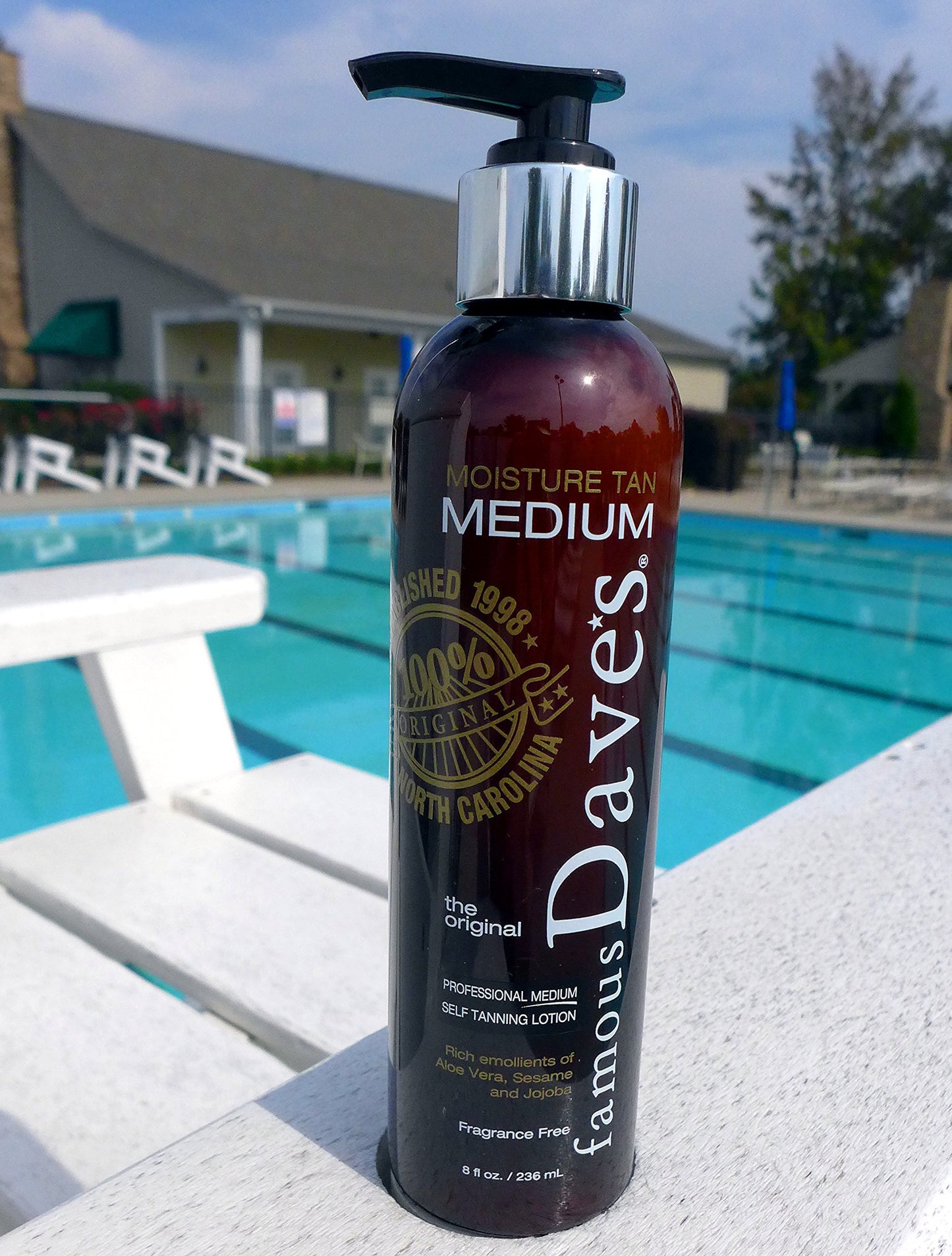 Self Tanner Sunless Tanning Lotion Fair to Medium Skin Tones Sunless Cream Streak-Free Moisturizing Self Tanning with 8 fl oz. Natural Quick-Drying