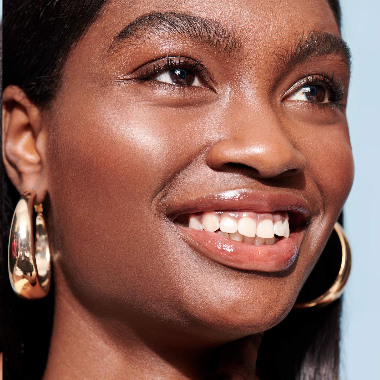 e.l.f. Metallic Flare Highlighter, Versatile, Jelly-like Formula, Multi-Dimensional, Buttery Soft, Creates a High-Luster, High Shimmer Glow, Applies