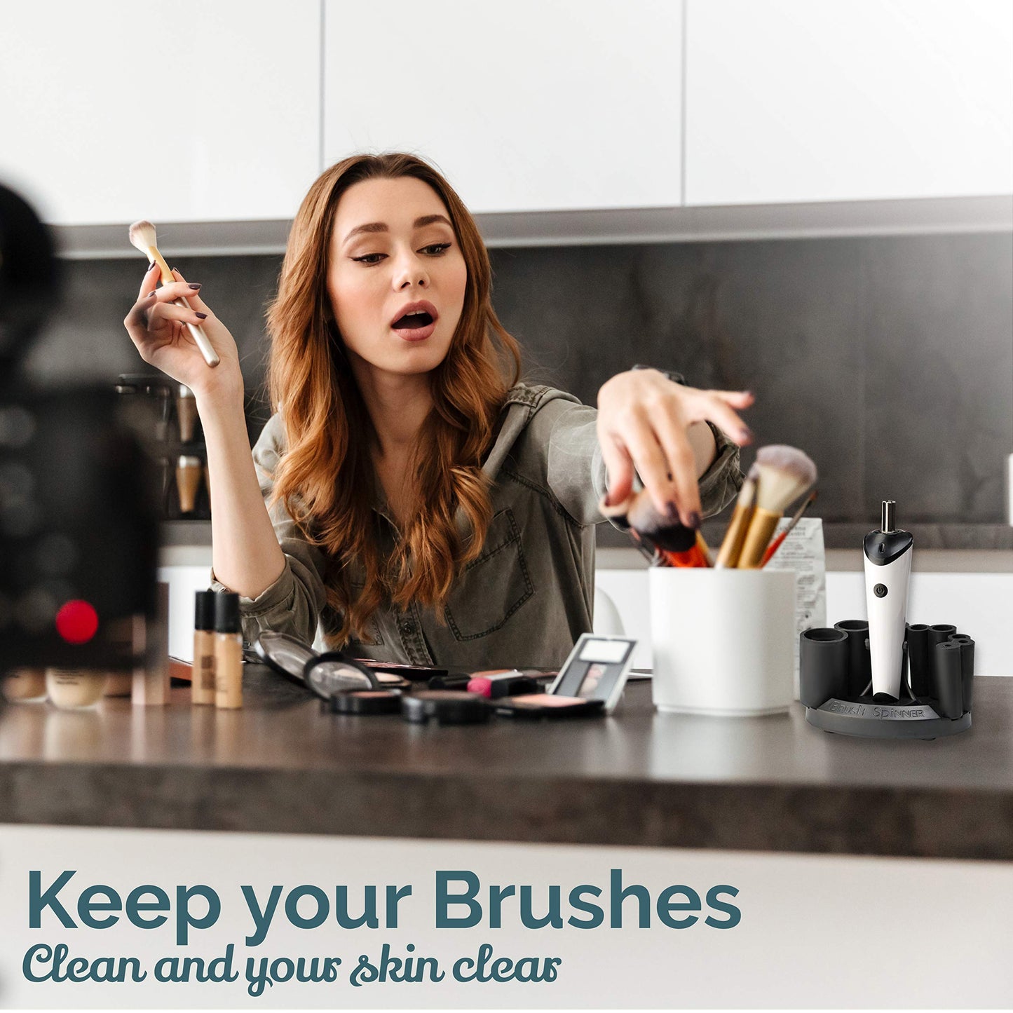 Luxe Electric Makeup Brush Cleaner Machine with Cleaning Solution - USB Charging Station, Automatic Brush Washer and Dryer - 3 Adjustable Speeds