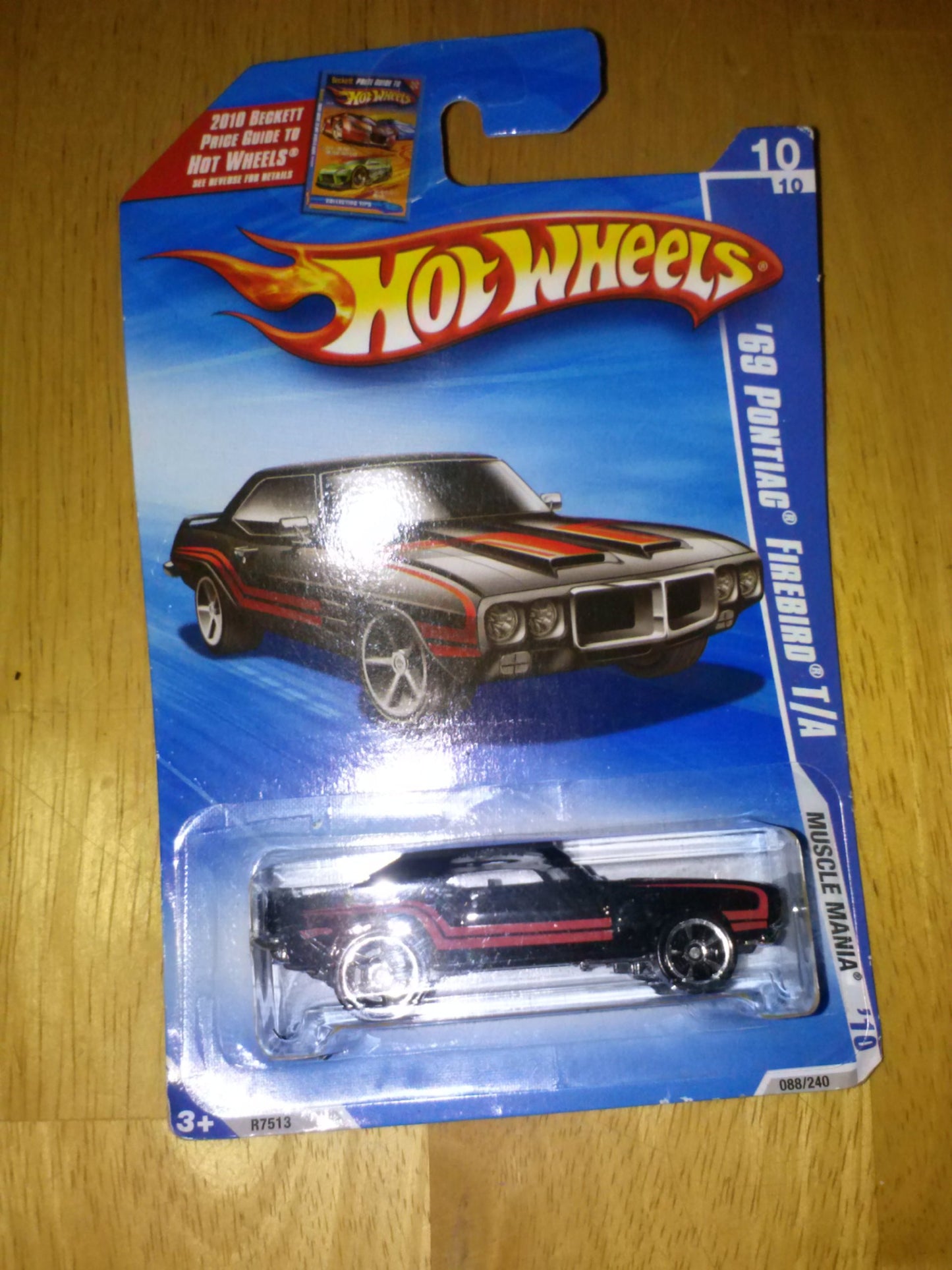 HOT WHEELS 2010 MUSCLE MANIA ON BECKETT CARD 10 OF 10 BLACK WITH RED STRIPES '69 PONTIAC FIREBIRD T/A 1:64 Scale