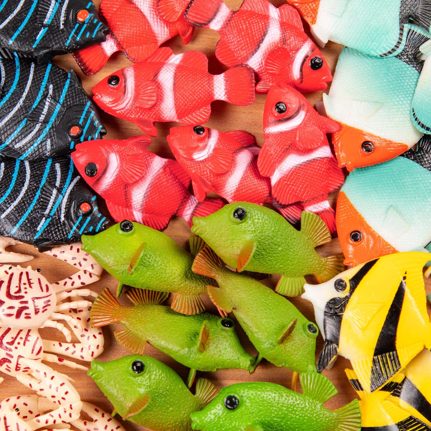 Terra by Battat 60 Pc Tropical Fish & Crab Toys – Mini Plastic Ocean Animal Figurines Tube, Realistic Sea Creatures Playset for Kids 3+