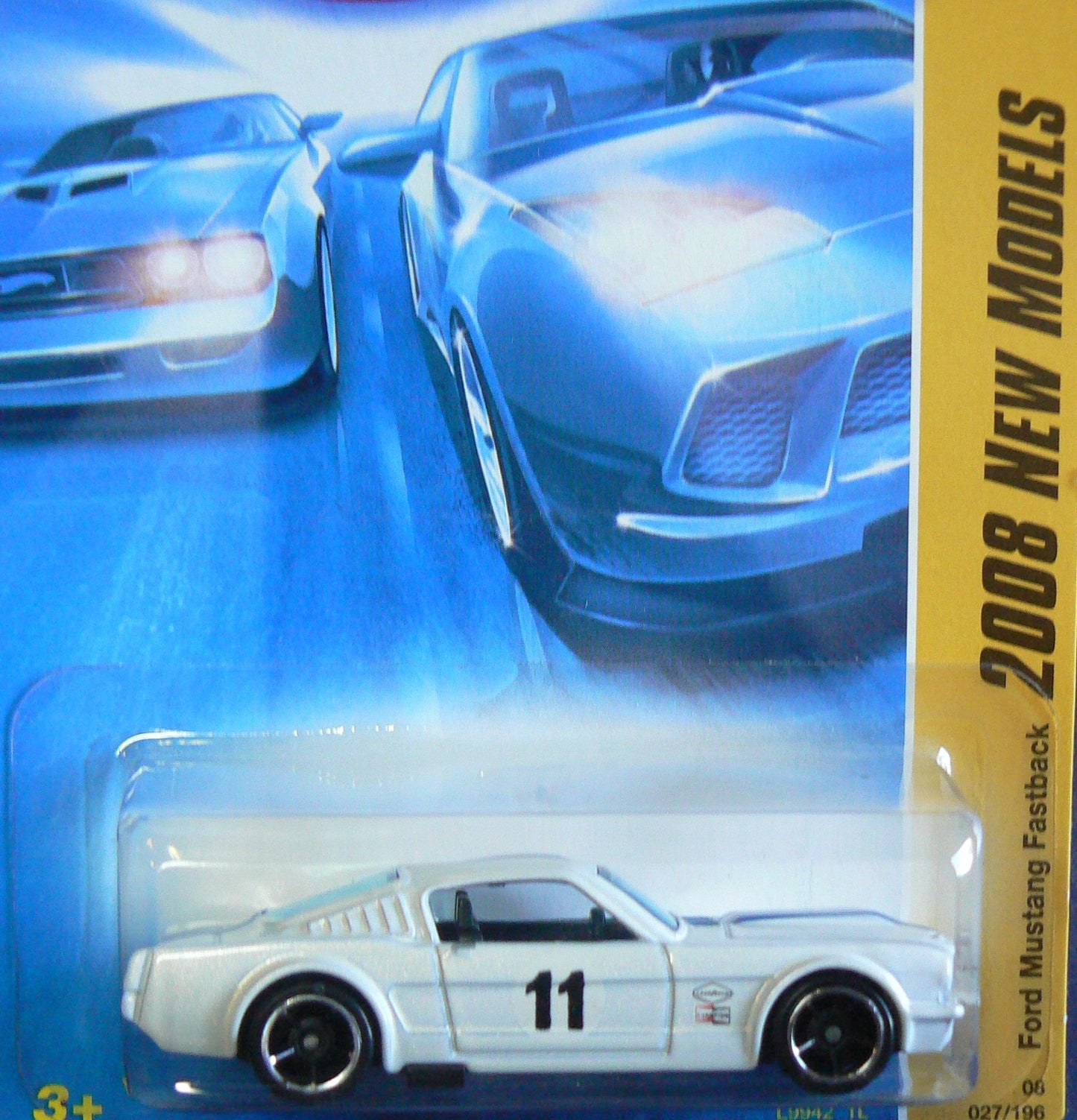 Hot Wheels 2008 027 New Models # 27 Ford Mustang Fastback White 1:64 Scale