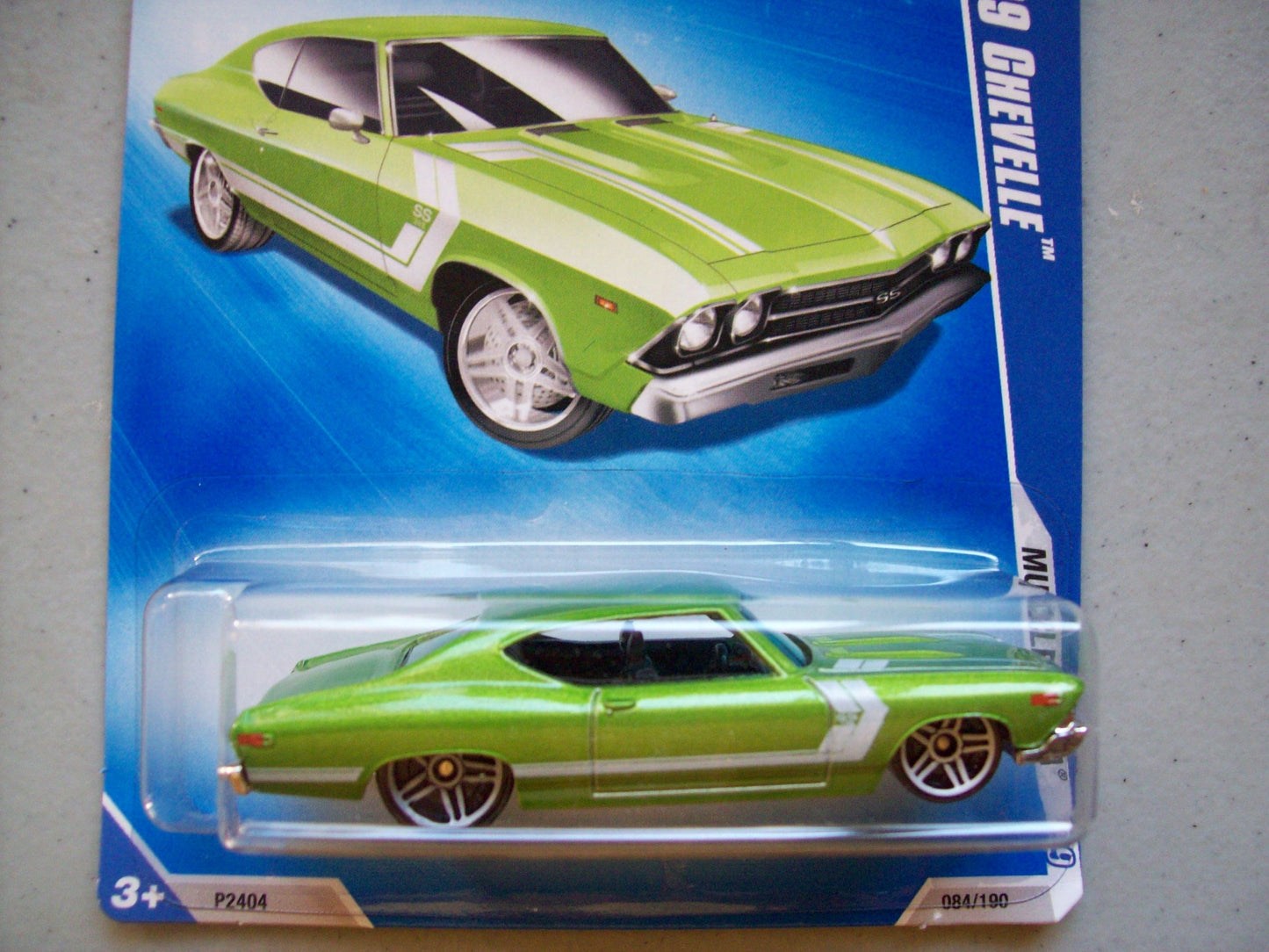 HOT WHEELS 08/10 '09 MUSCLE MANIA '69 CHEVELLE LT GREEN WITH WHITE STRIPE 084/190 by Hot Wheels