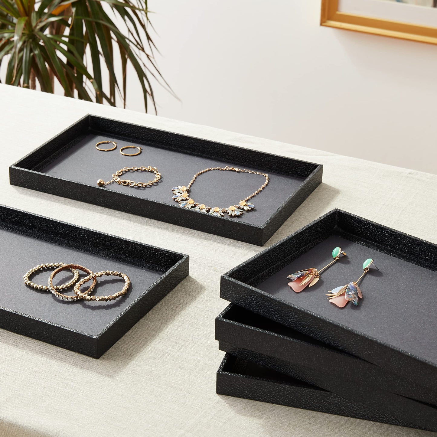 Beadaholique 6-Piece Faux Leather Jewelry Display/Showcase Displays Trays, Black