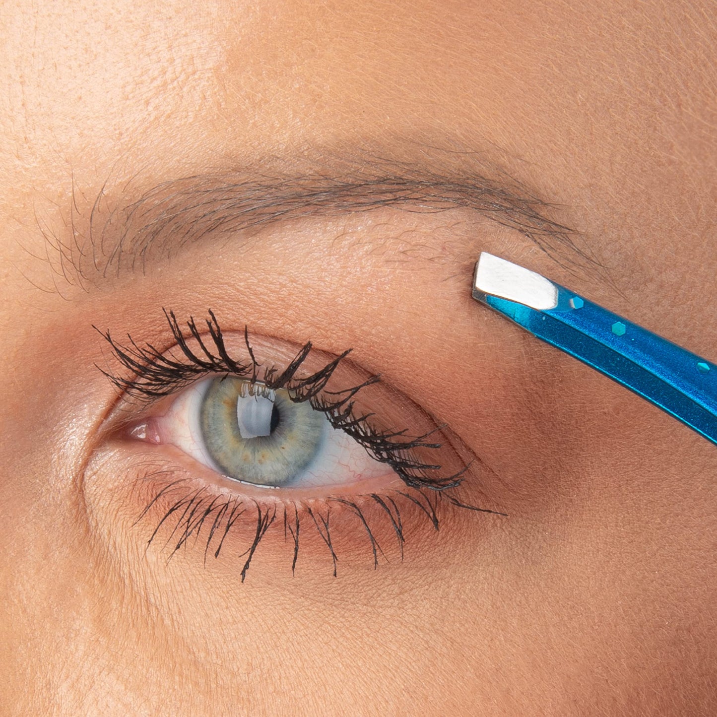 TRIM Azure Collection Slant Tip Tweezer - Precision-Ground Tips Grasp Even The Finest Hairs - Angled to Align with The Brow's Natural Arch