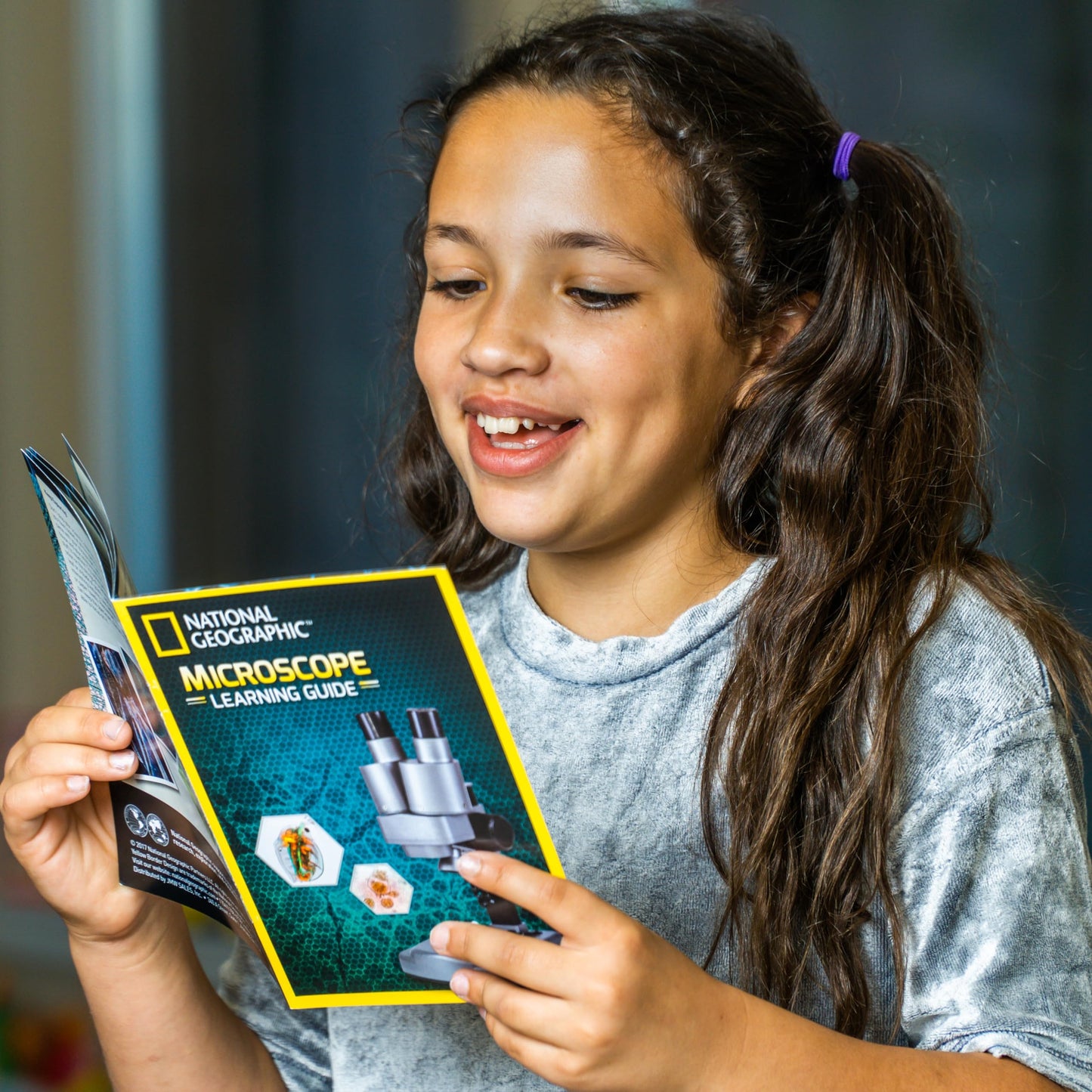 National Geographic Dual LED Kids Microscope – 50+ Pc Science Kit with Prepared & Blank Slides, Biology STEM Set for Ages 8–12, Exclusive