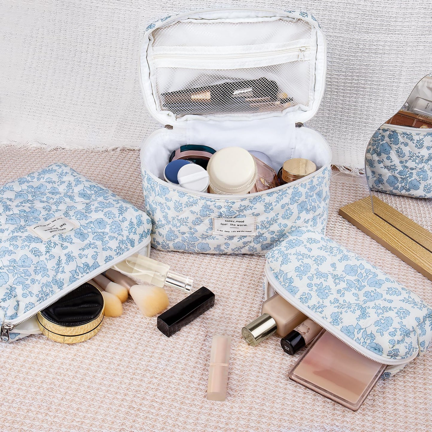 Large Quilted Makeup Bag – Big Floral Cosmetic Pouch for Women & Girls, Cute Cotton Travel Toiletry Organizer Bag Set with Flowers