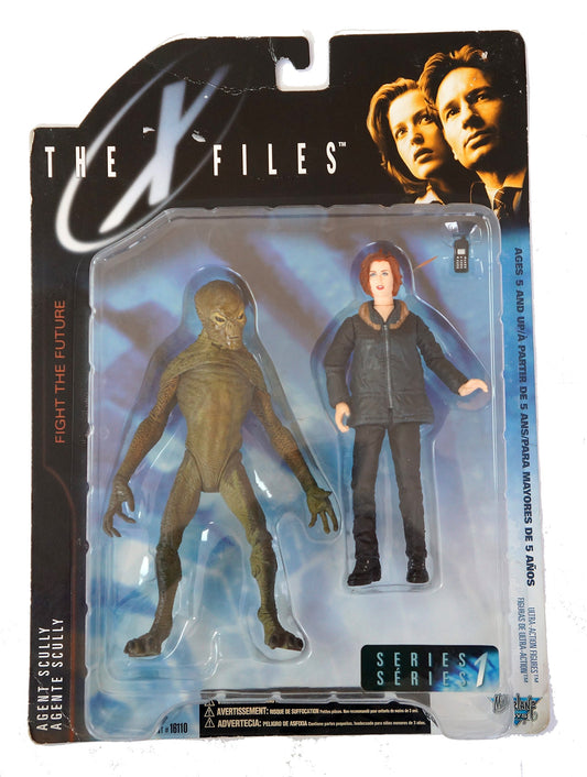 X-Files 1998 The Action Figure Series 1 - Agent Scully with Alien