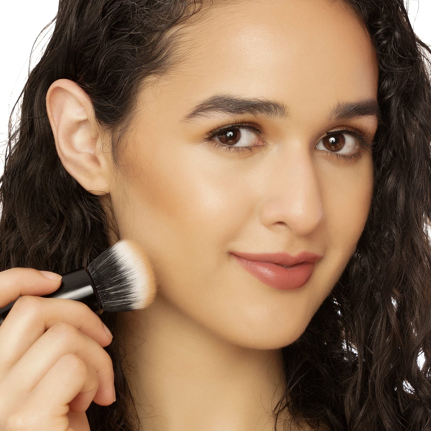 Mented Cosmetics Soft Synthetic Makeup Brushes, Blush, Concealer, Powder & Primer, Densely Packed Blending Brush for Face Makeup, Ideal for Women